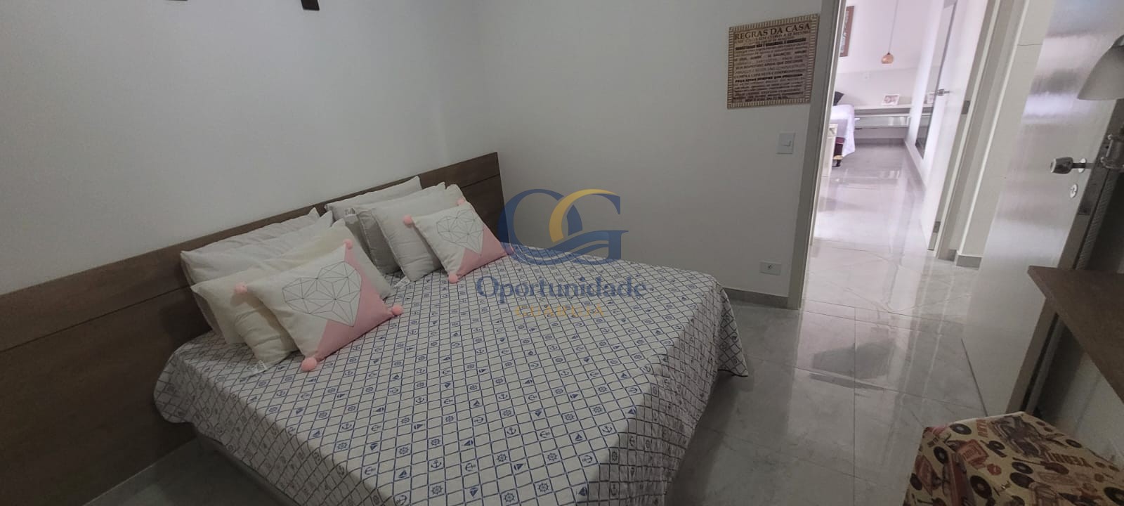 Apartamento na Praia das Pitangueiras, Guarujá - SP