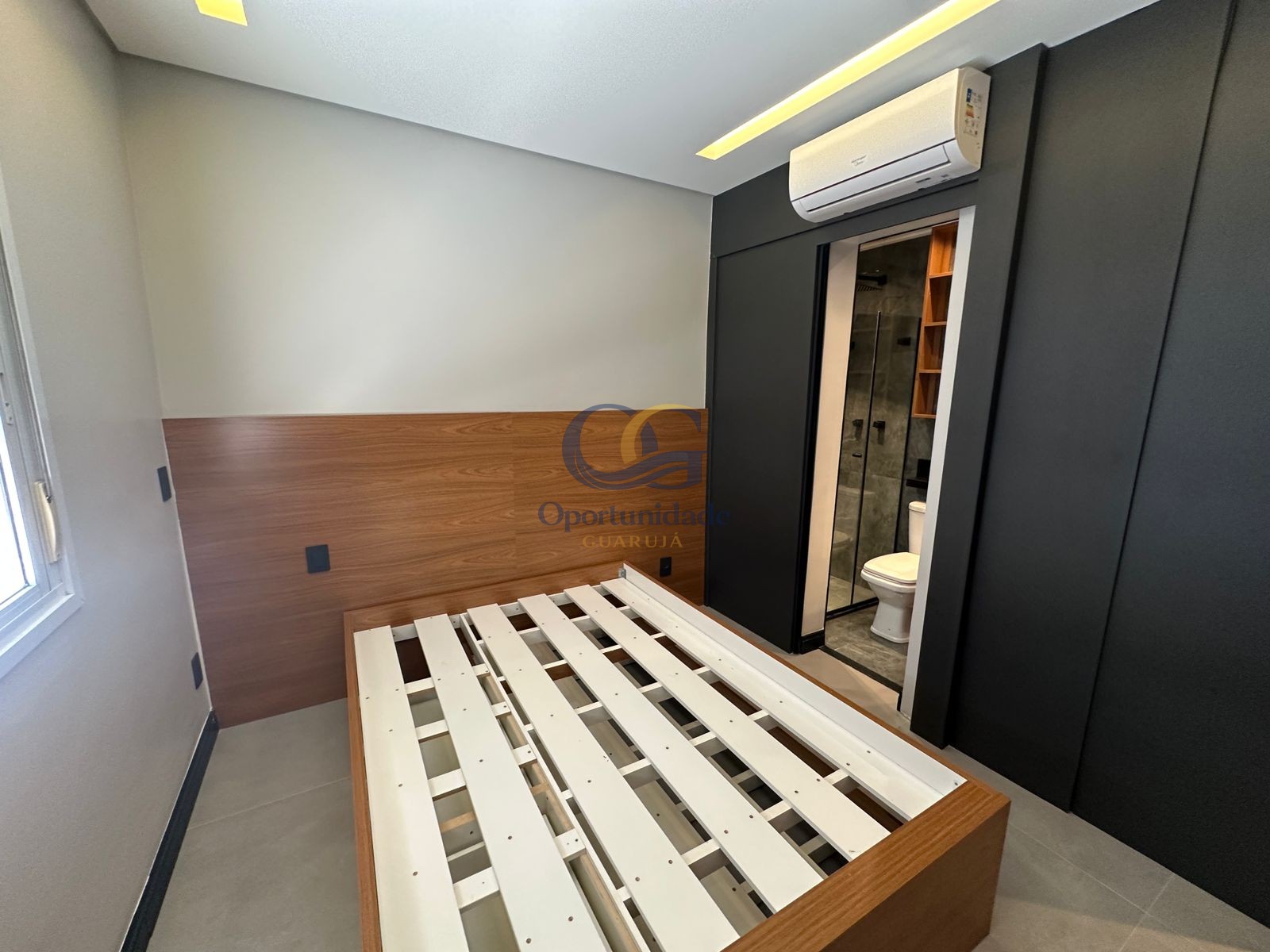 Apartamento na Praia das Astúrias, Guarujá - SP