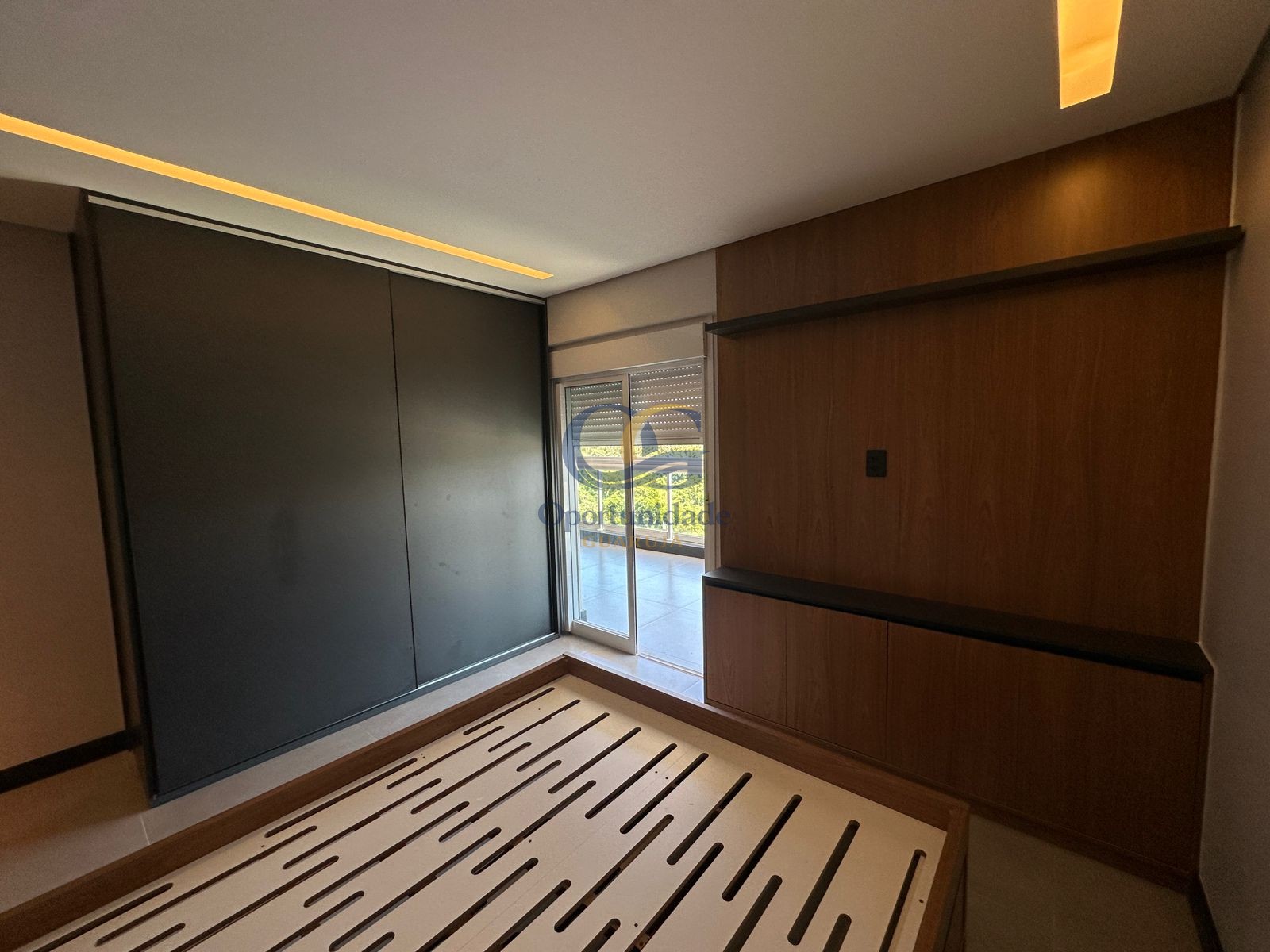 Apartamento na Praia das Astúrias, Guarujá - SP