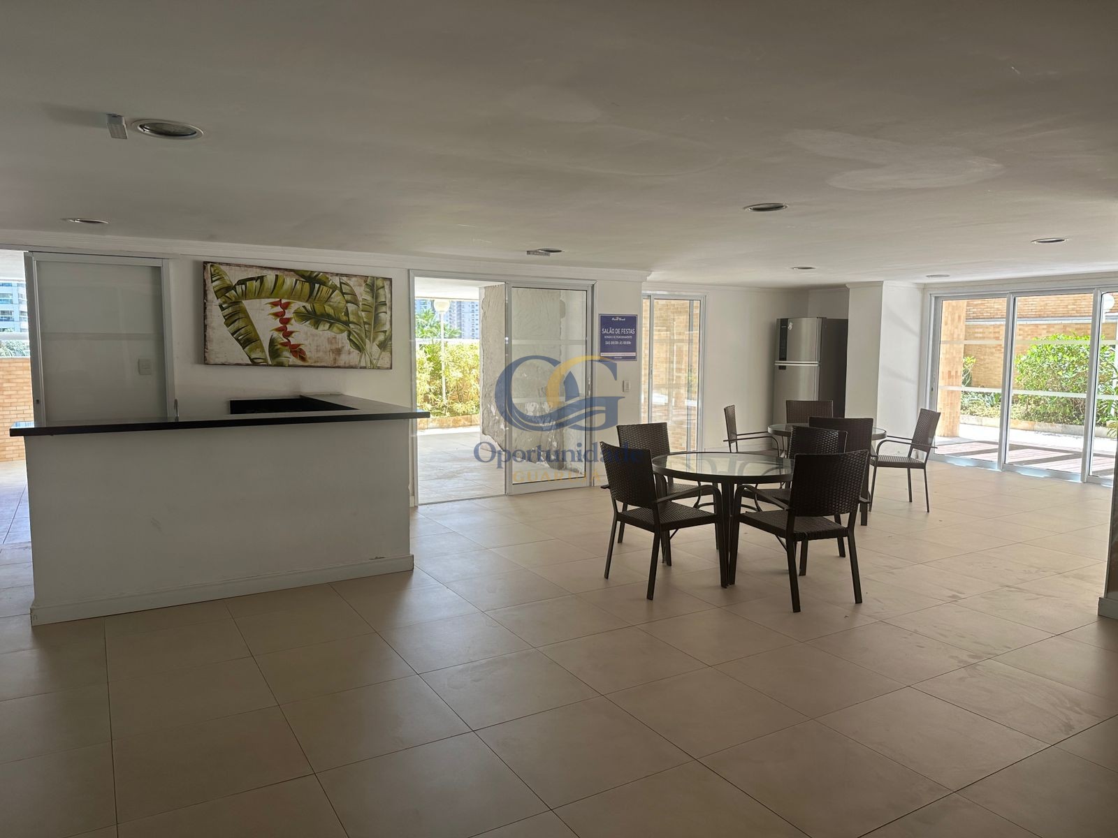 Apartamento na Praia das Astúrias, Guarujá - SP