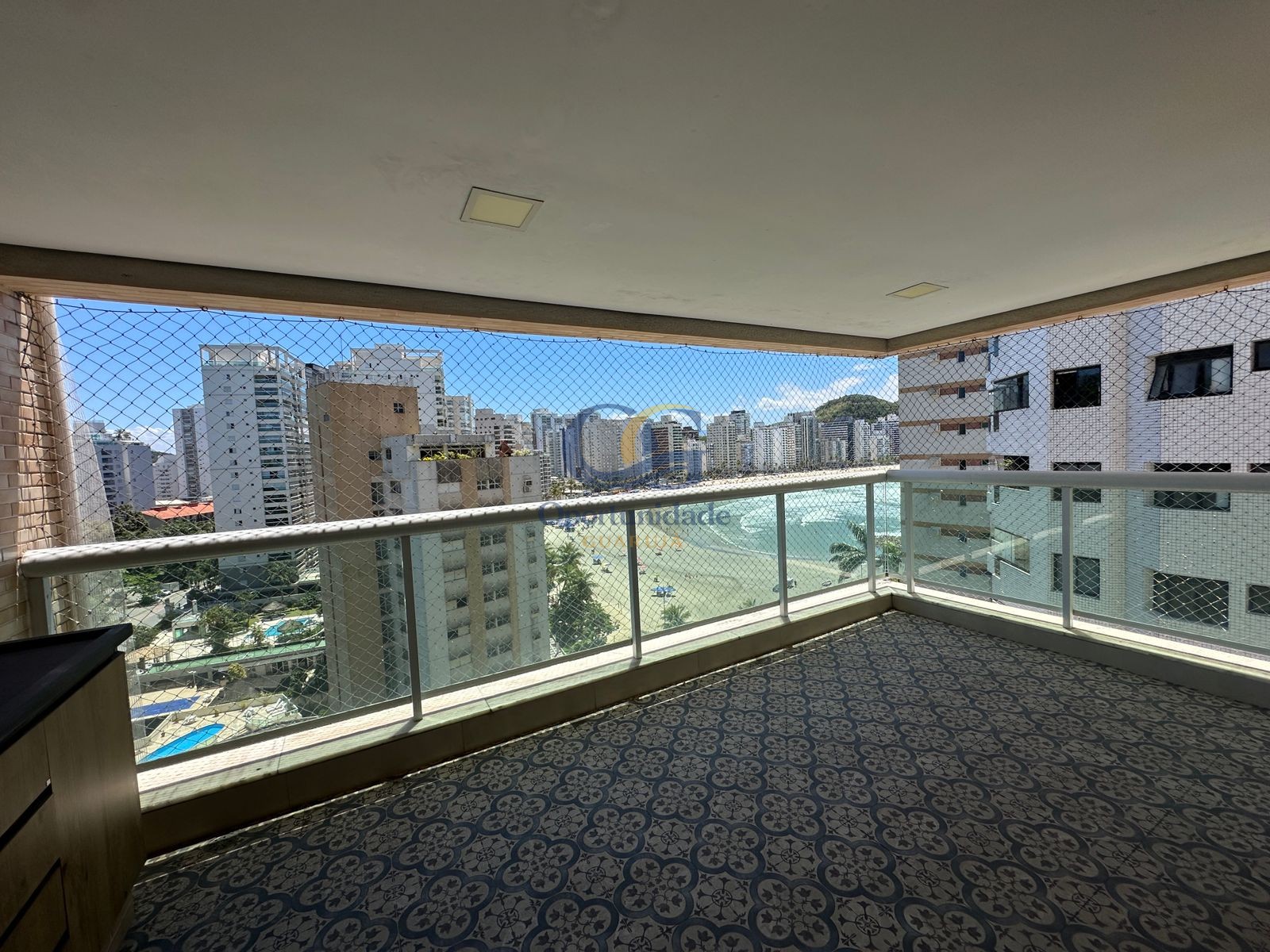 Apartamento na Praia das Astúrias, Guarujá - SP