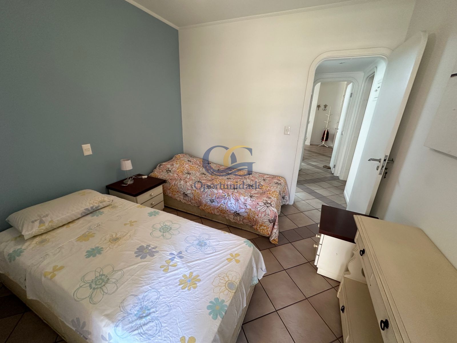 Apartamento na Praia das Pitangueiras, Guarujá - SP