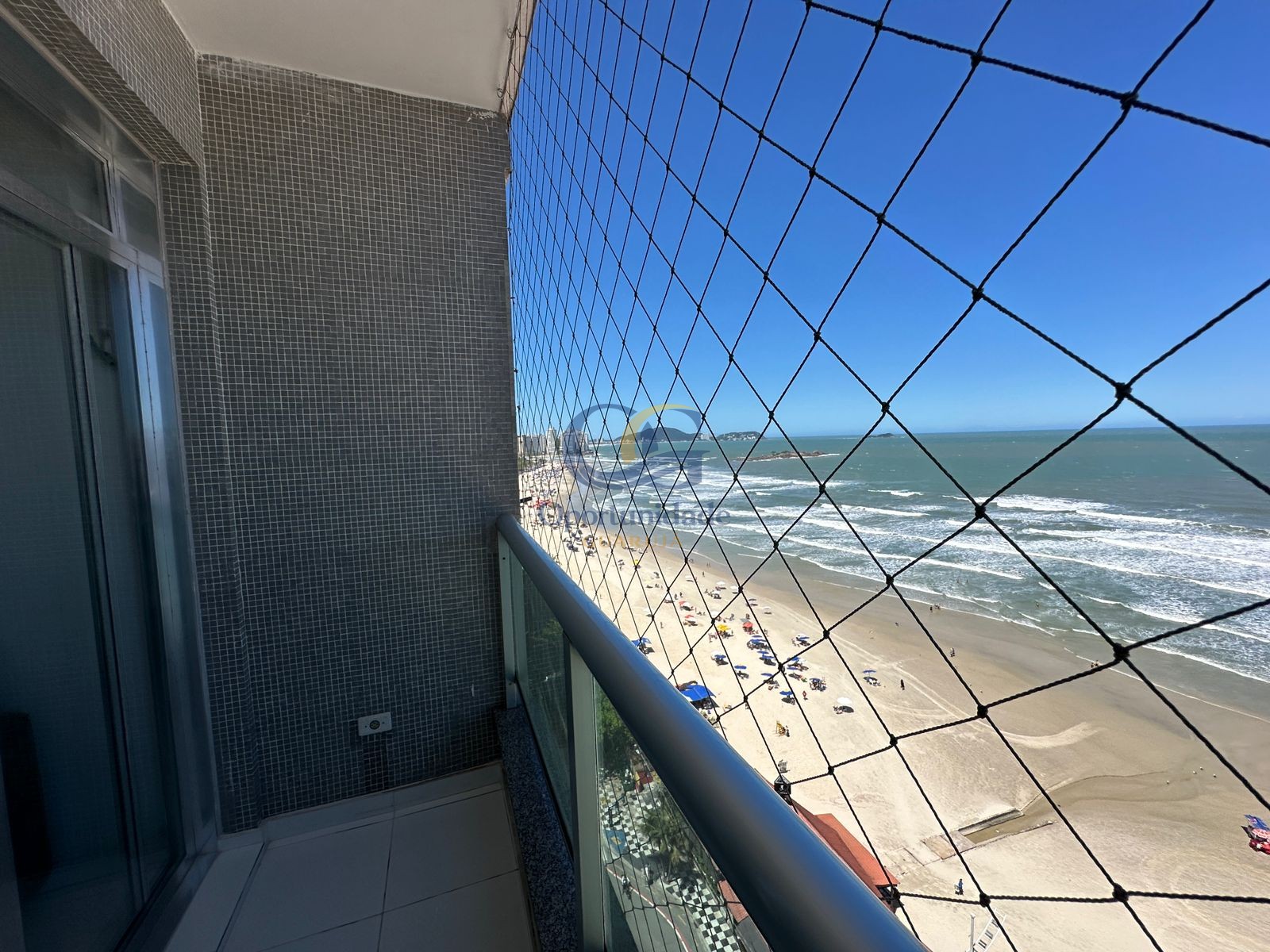 Apartamento Frente ao Mar, Praia Pitangueiras, Guarujá - SP