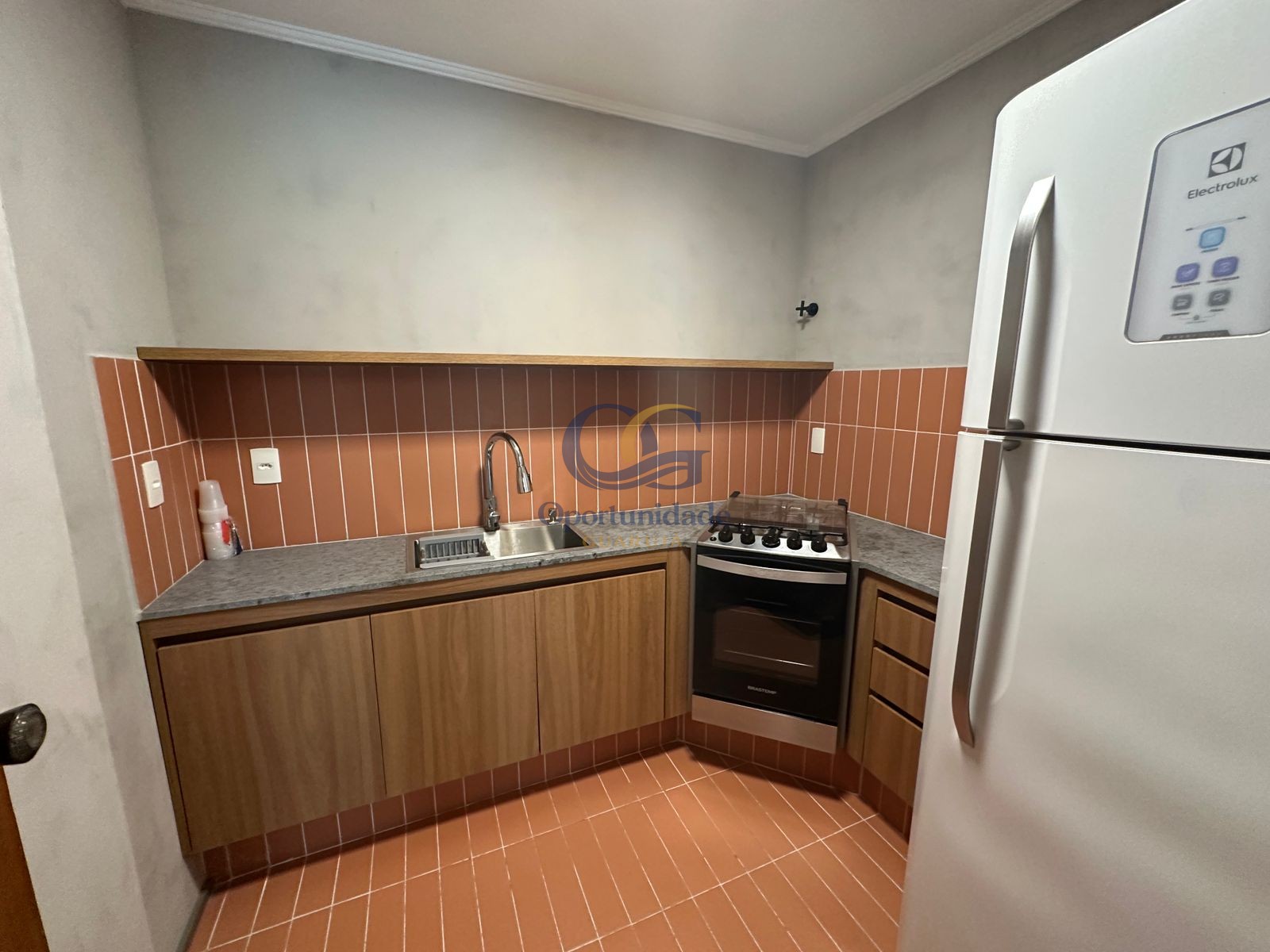 Apartamento na Praia das Pitangueiras, Guarujá - SP