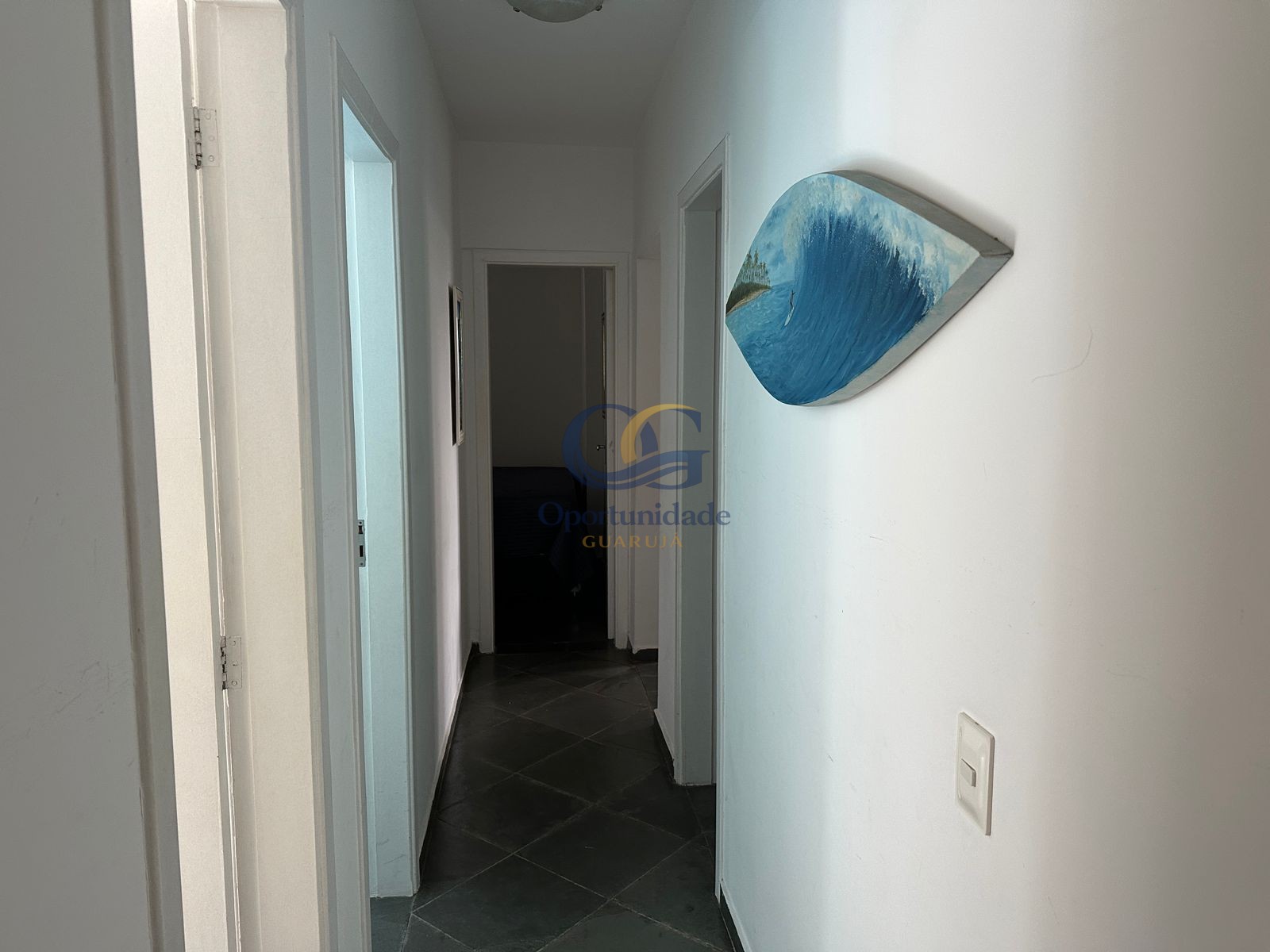 Apartamento na Praia das Pitangueiras, Guarujá - SP