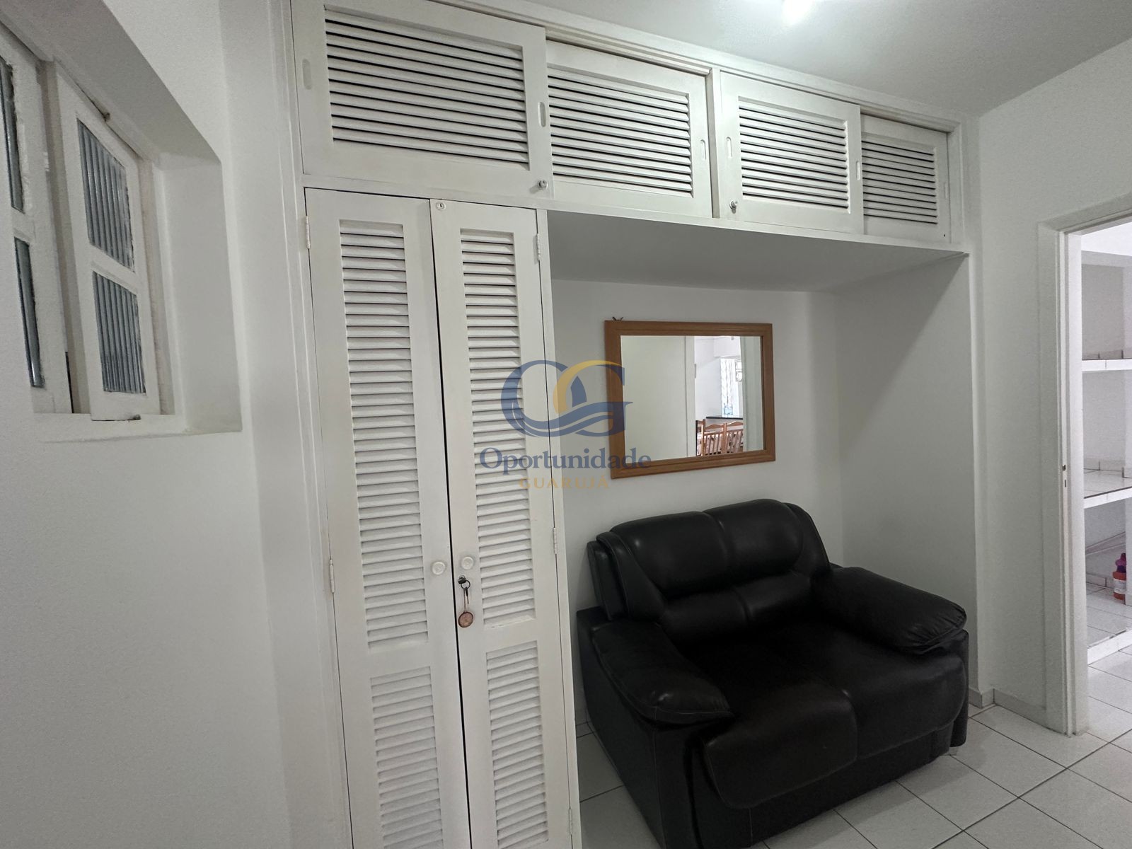 Apartamento na Praia das Pitangueiras, Guarujá - SP