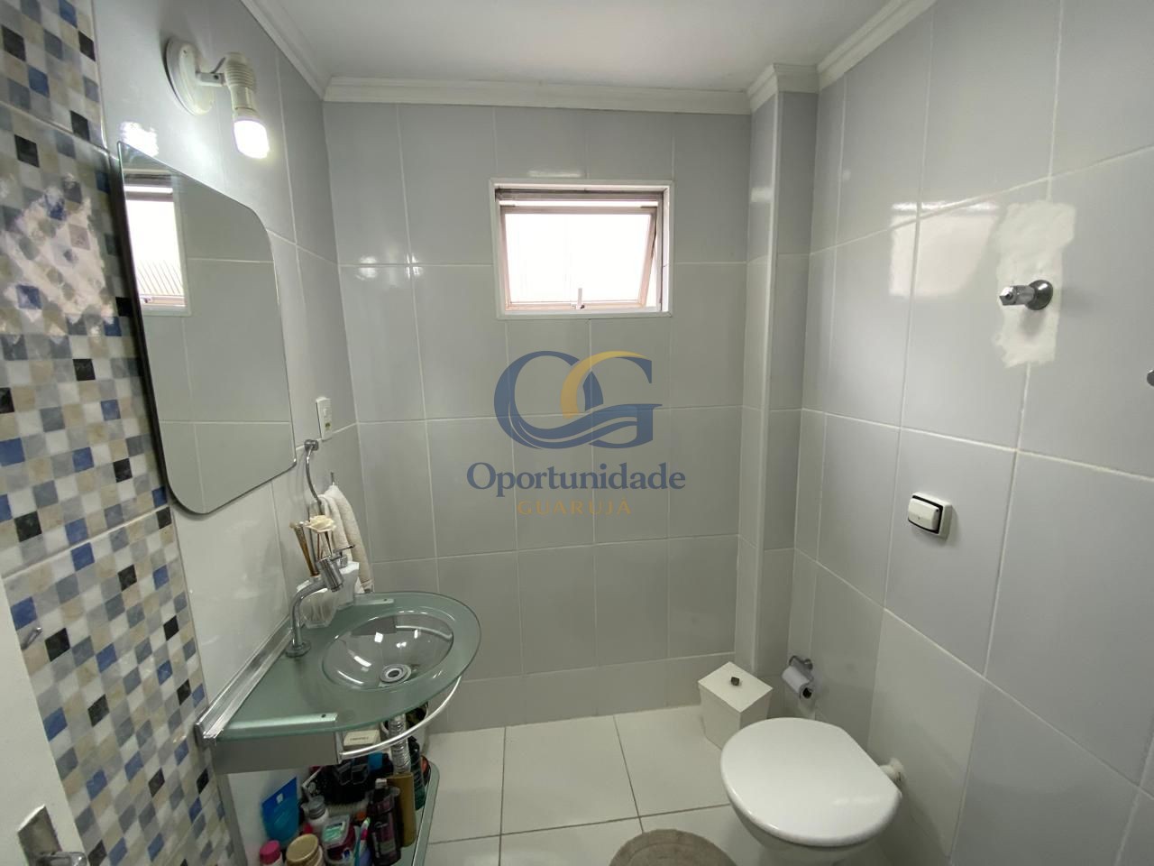 Apartamento na Praia das Astúrias, Guarujá - SP