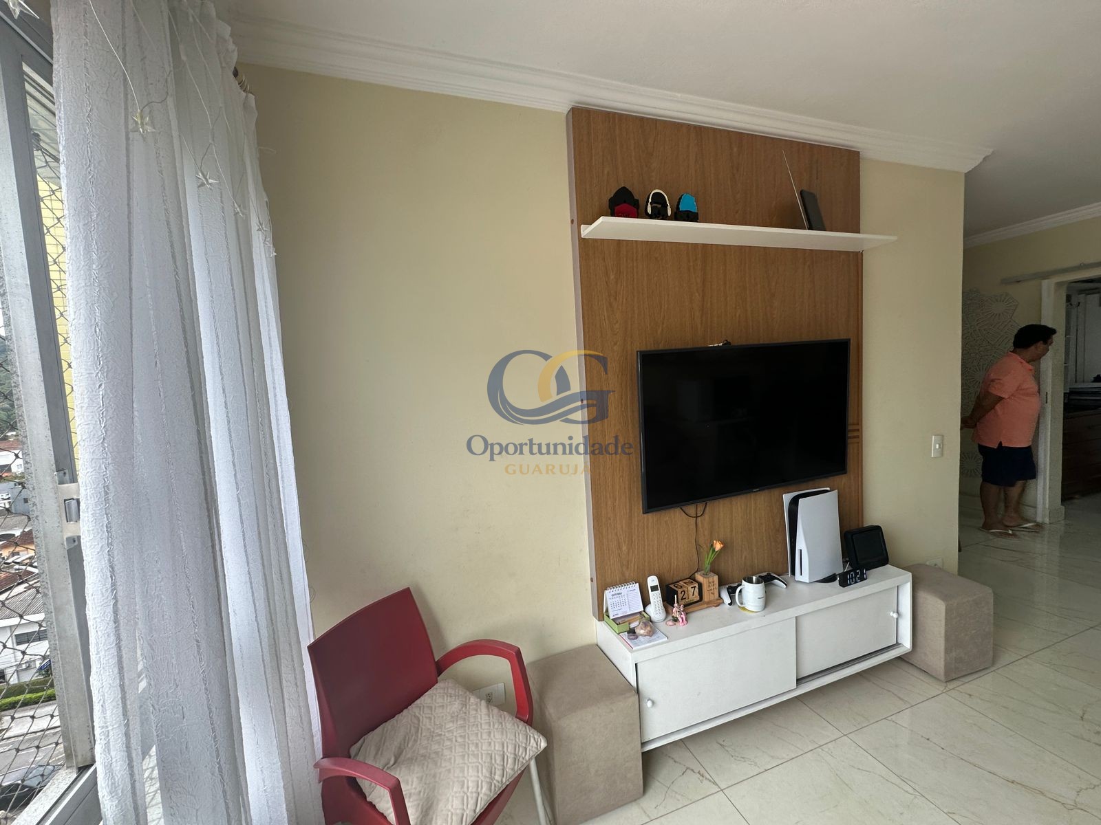 Apartamento na Praia das Pitangueiras, Guarujá - SP