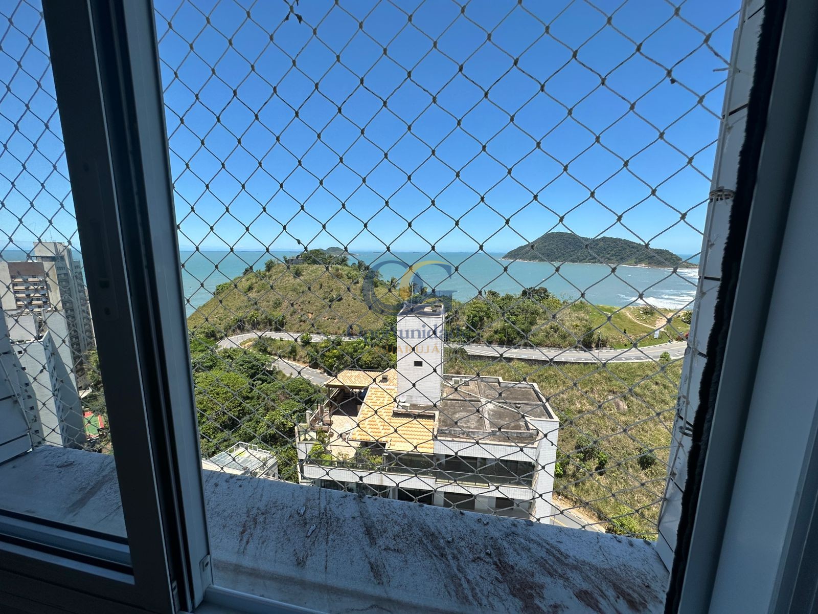 Apartamento na Praia das Astúrias, Guarujá - SP