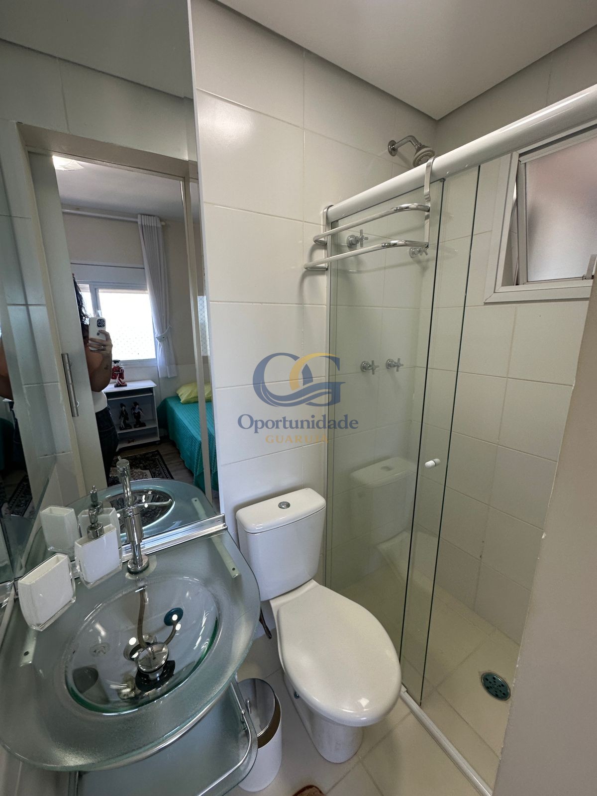 Apartamento na Praia das Astúrias, Guarujá - SP