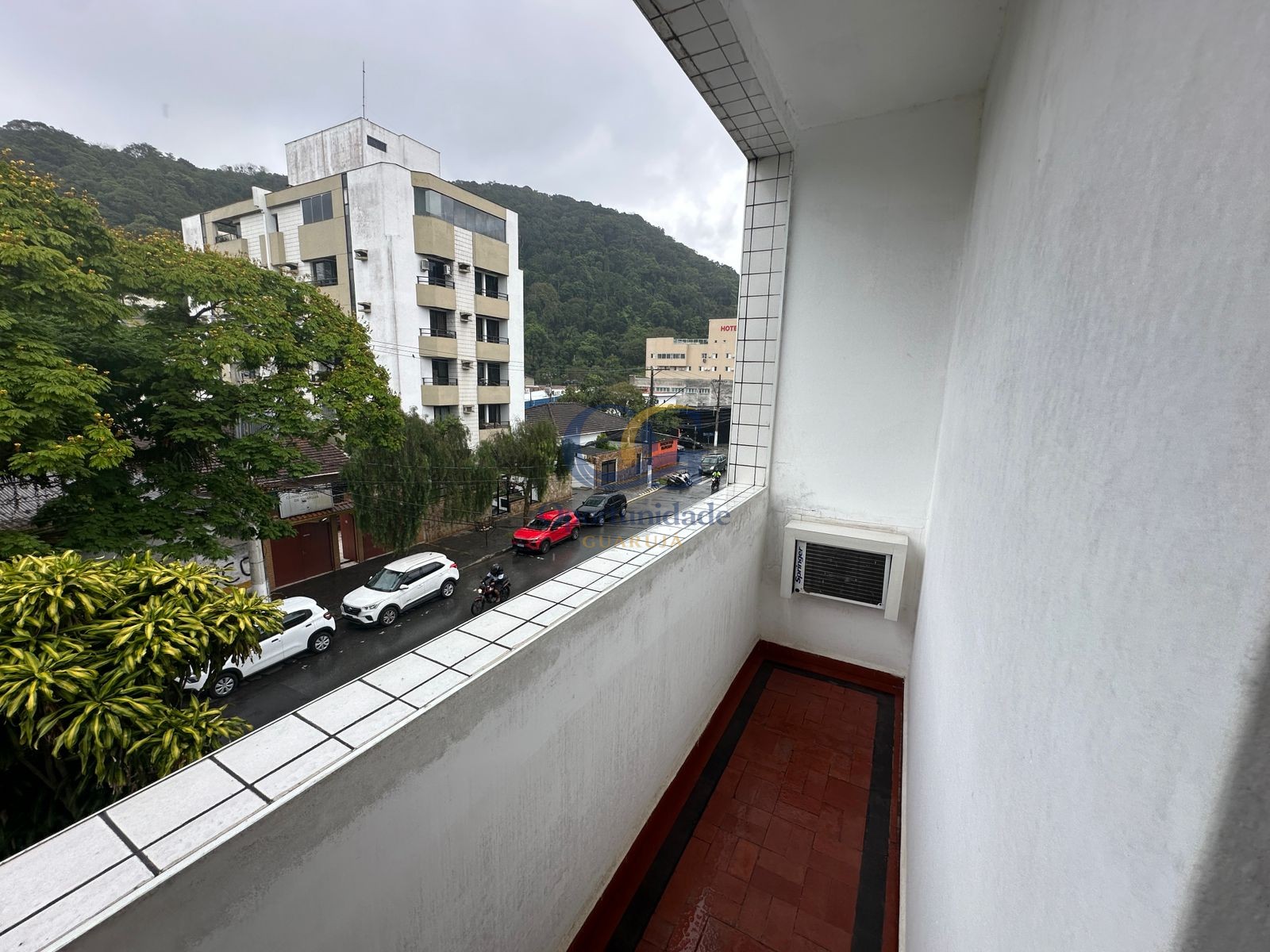 Apartamento na Praia das Pitangueiras, Guarujá - SP