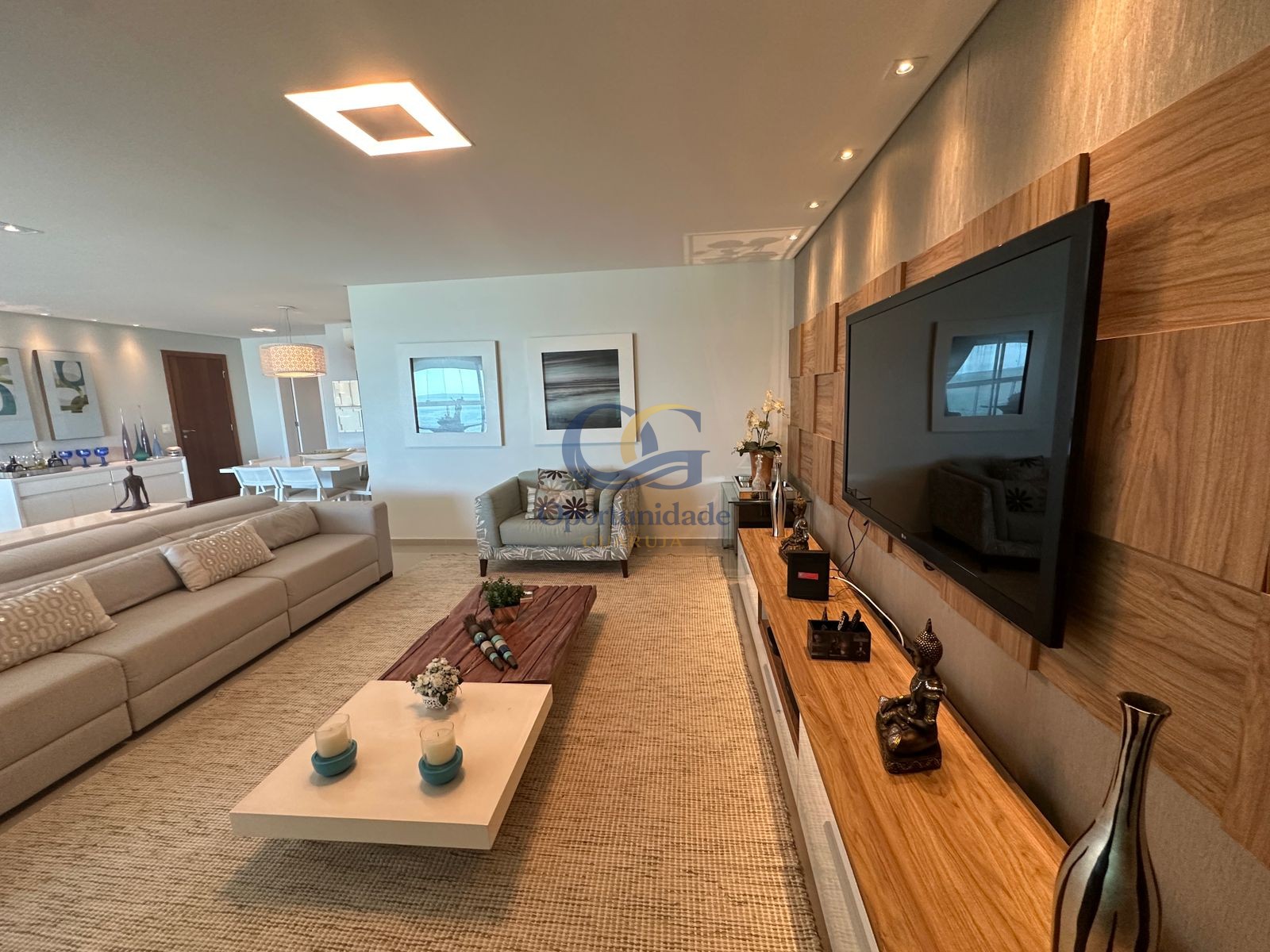 Apartamento Frente ao Mar, Praia da Enseada, Guarujá - SP