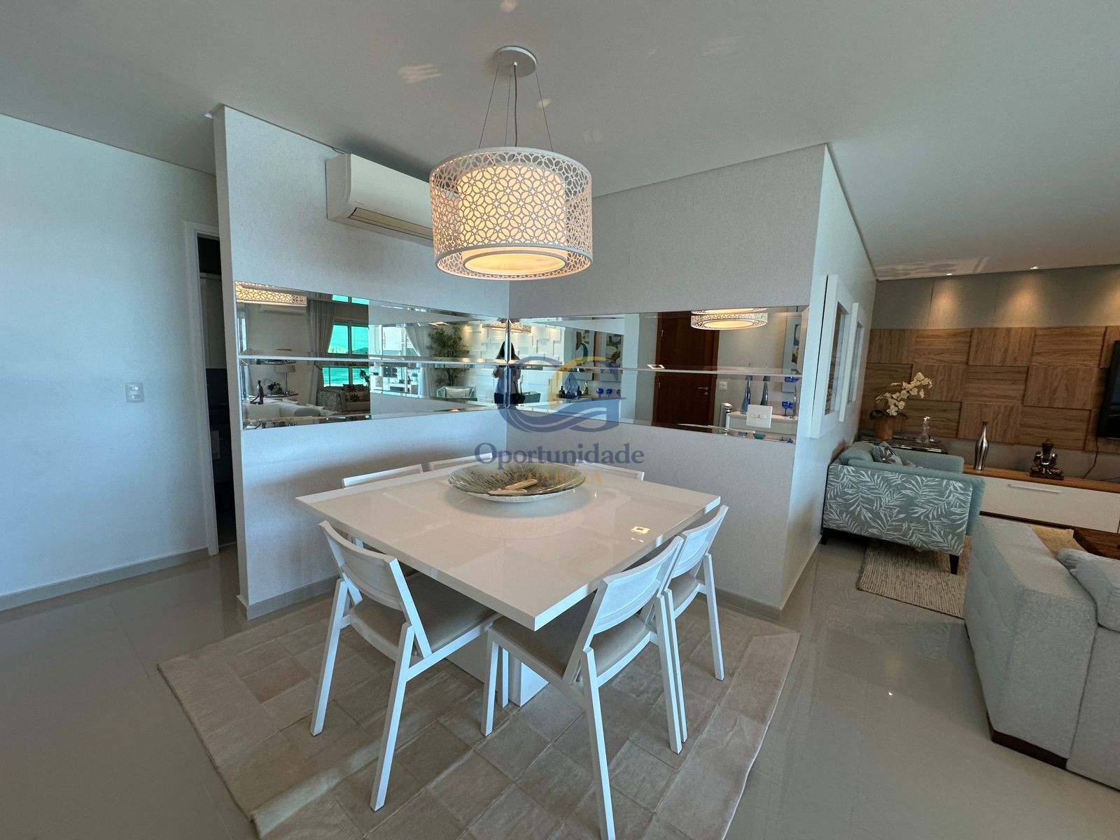 Apartamento Frente ao Mar, Praia da Enseada, Guarujá - SP