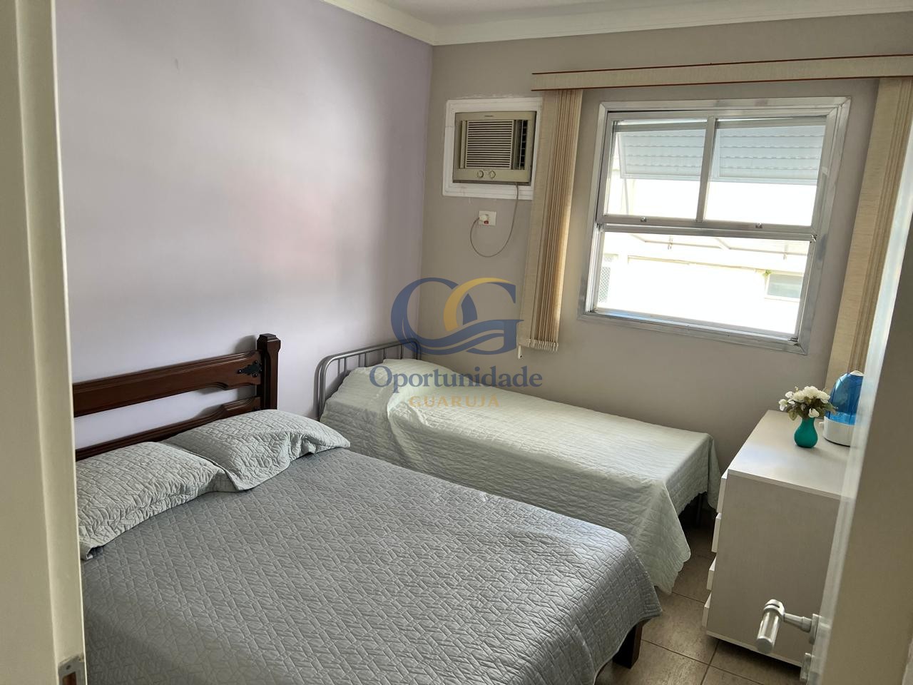 Apartamento na Praia da Enseada, Guarujá - SP