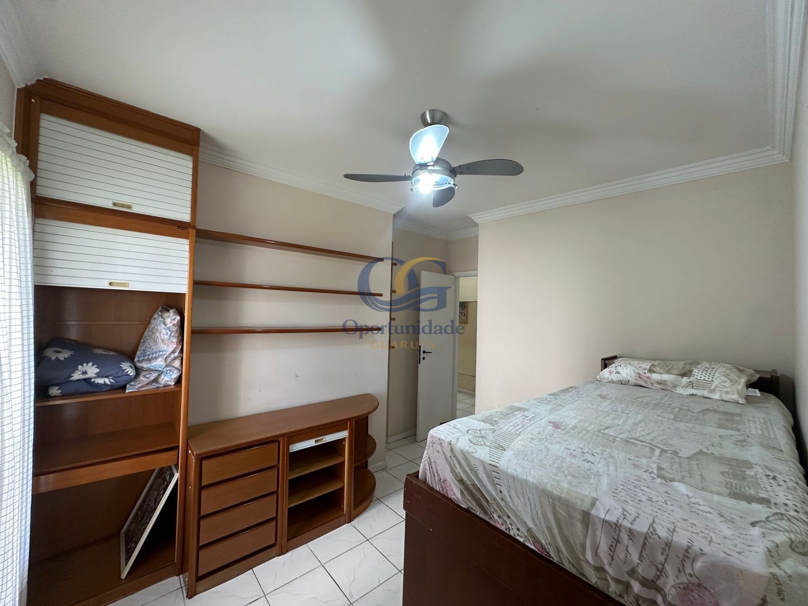 Apartamento na Praia das Pitangueiras, Guarujá - SP
