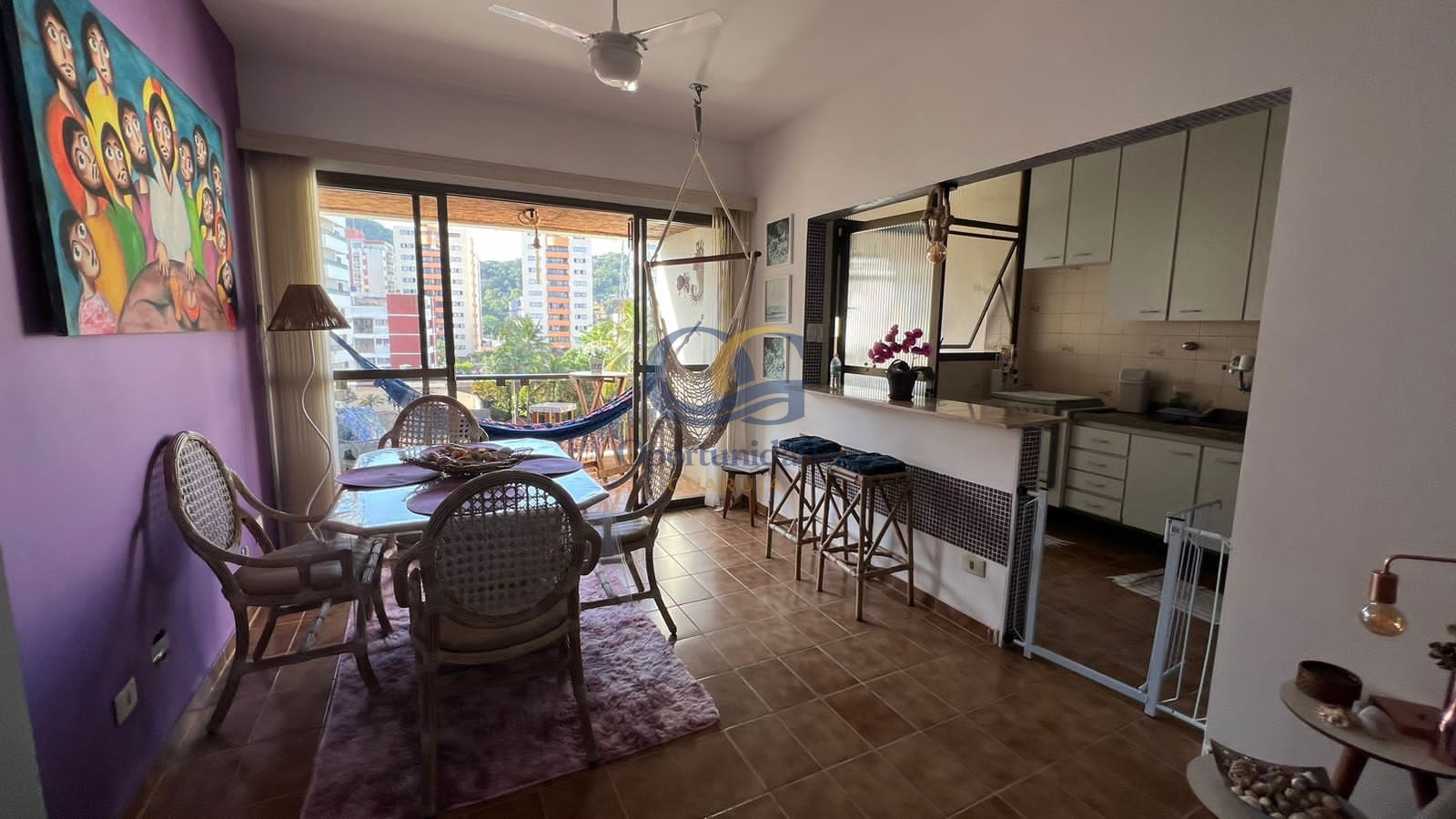 Apartamento na Praia da Enseada, Guarujá - SP