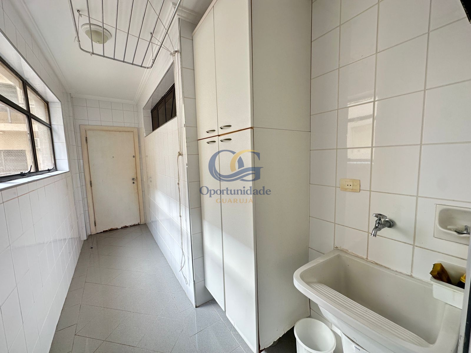 Apartamento Frente ao Mar nas Pitangueiras, Guarujá - SP