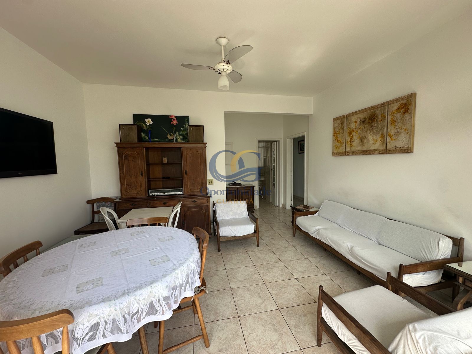 Apartamento na Praia das Pitangueiras, Guarujá - SP