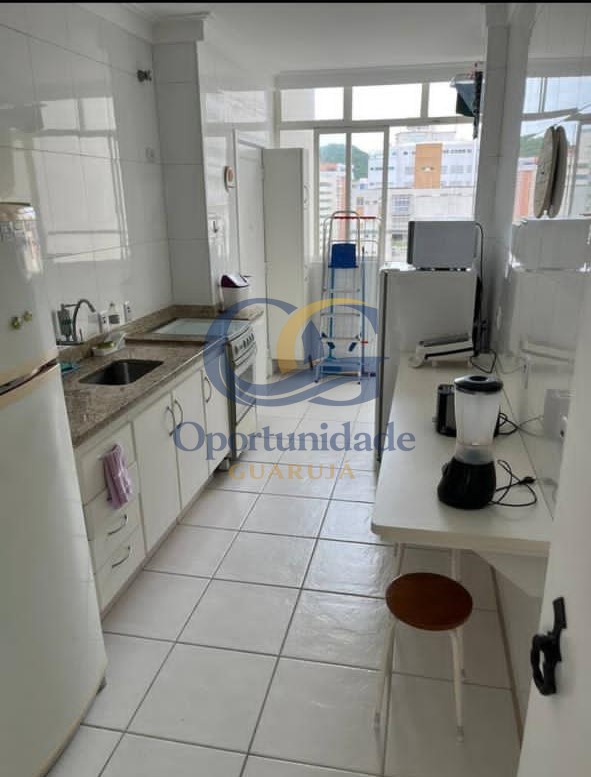 Apartamento na Praia das Pitangueiras, Guarujá - SP
