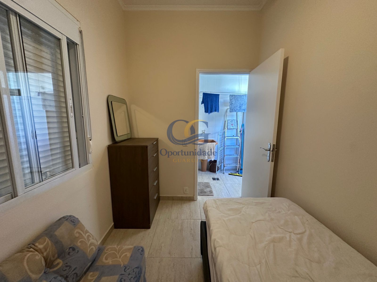 Apartamento na Praia das Pitangueiras, Guarujá - SP
