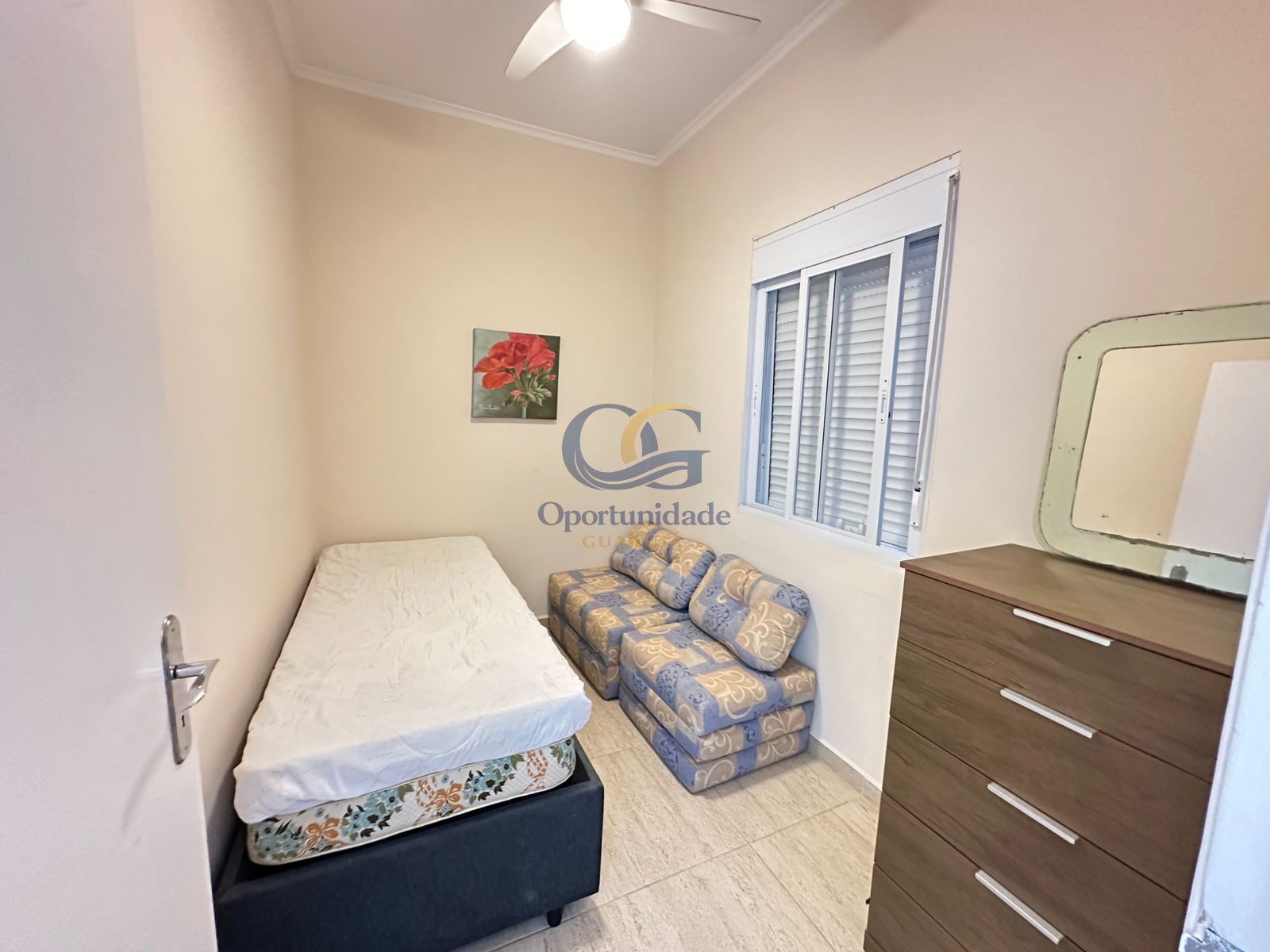 Apartamento na Praia das Pitangueiras, Guarujá - SP