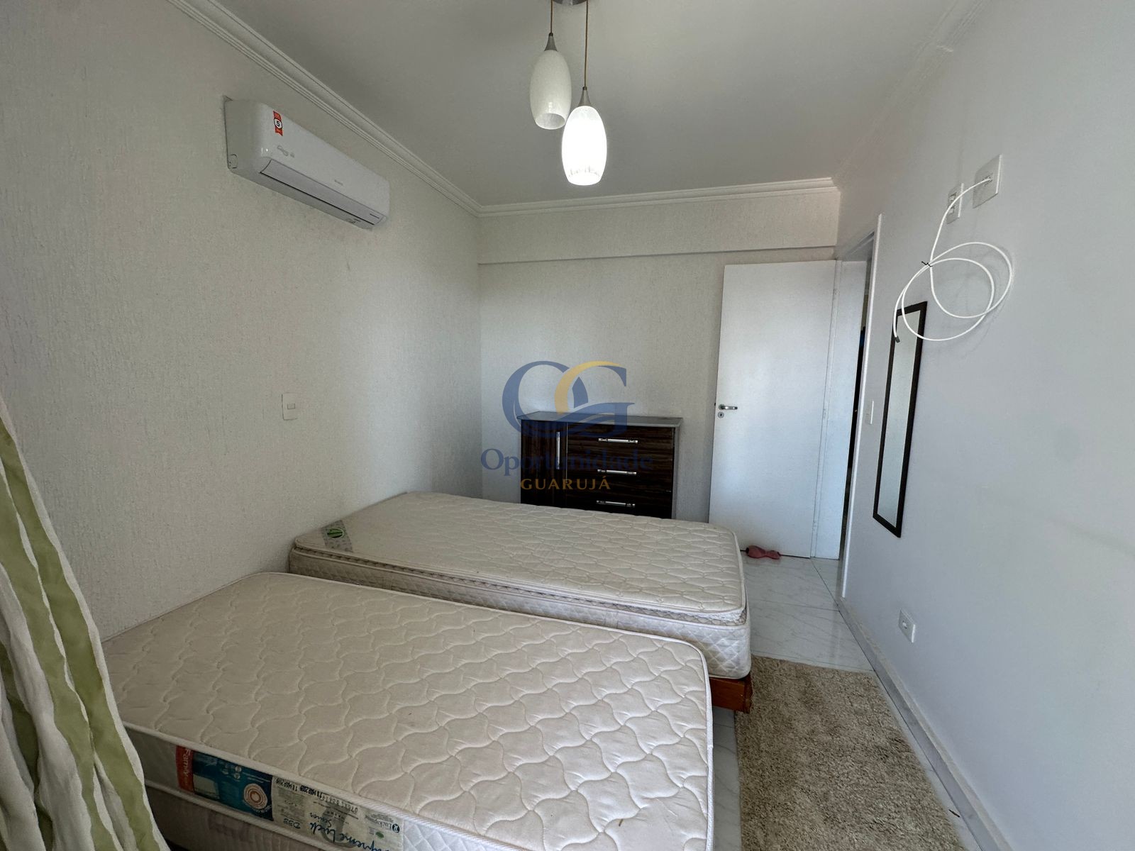 Apartamento na Praia das Astúrias, Guarujá - SP