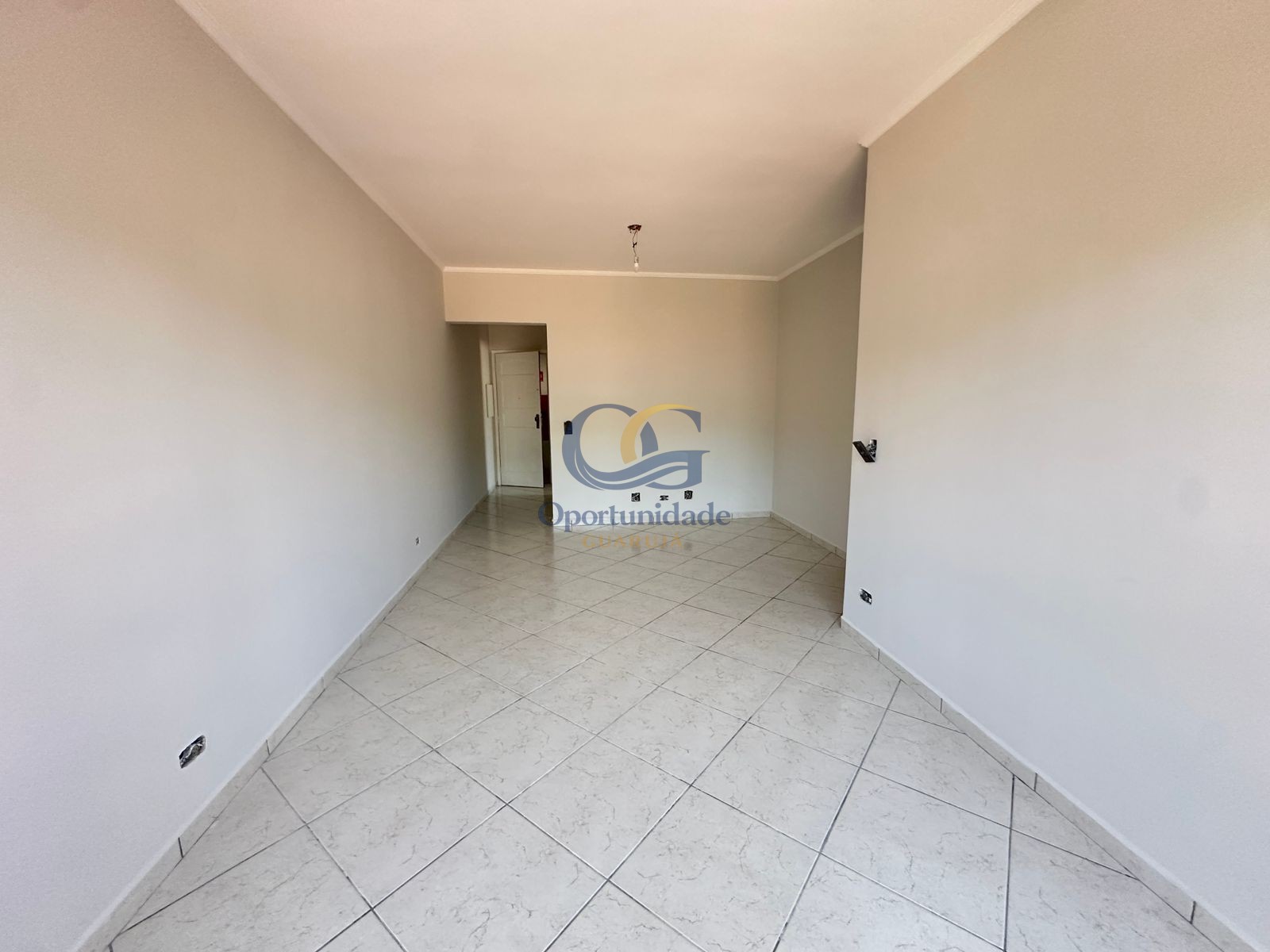 Apartamento na Praia da Enseada, Guarujá - SP
