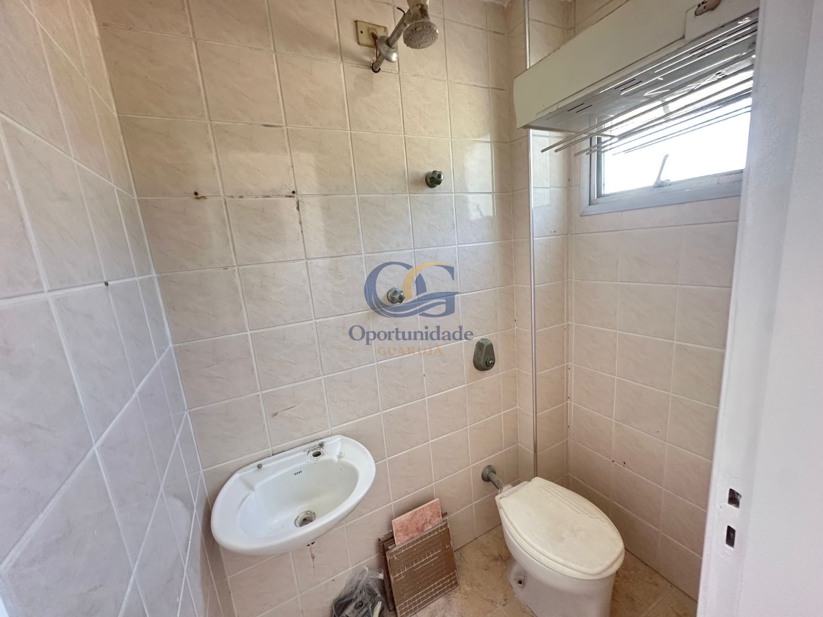 Apartamento na Praia da Enseada, Guarujá - SP