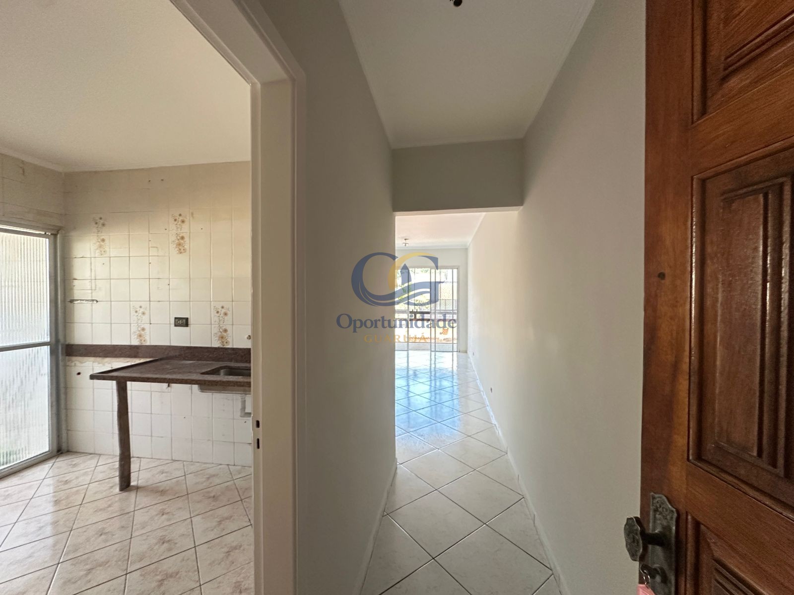 Apartamento na Praia da Enseada, Guarujá - SP