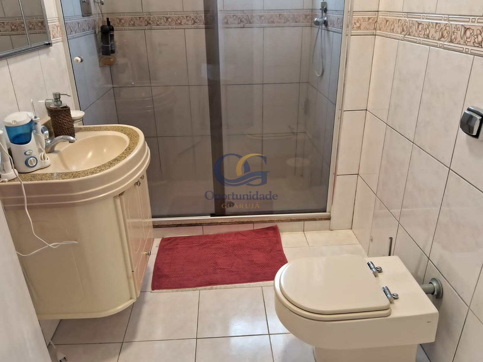 Apartamento na Praia das Astúrias, Guarujá - SP