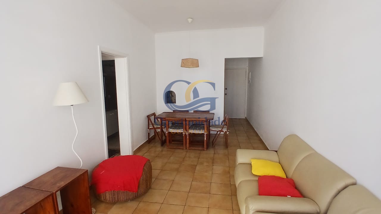 Apartamento na Praia das Pitangueiras, Guarujá - SP