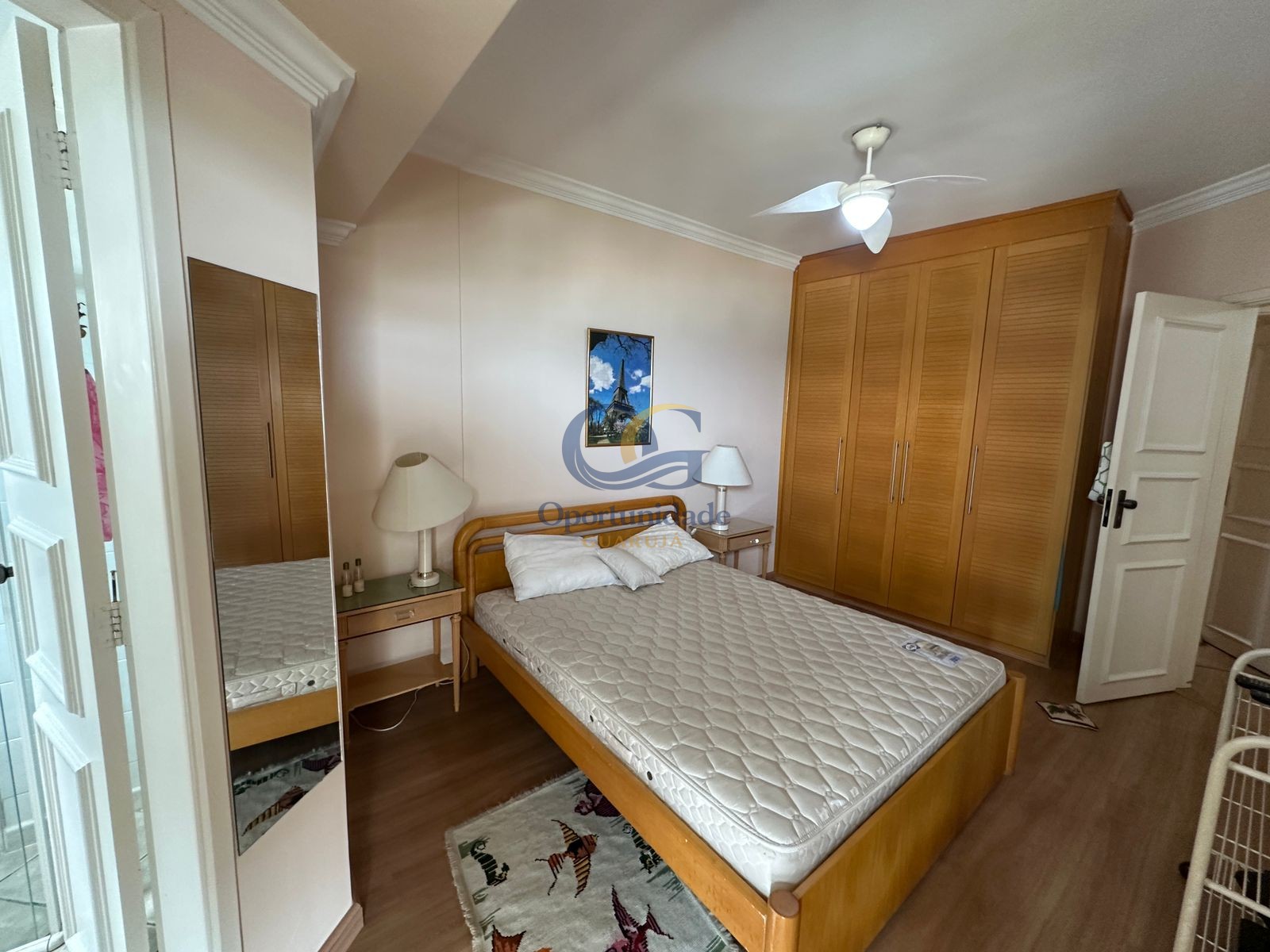 Apartamento na Praia da Enseada, Guarujá - SP
