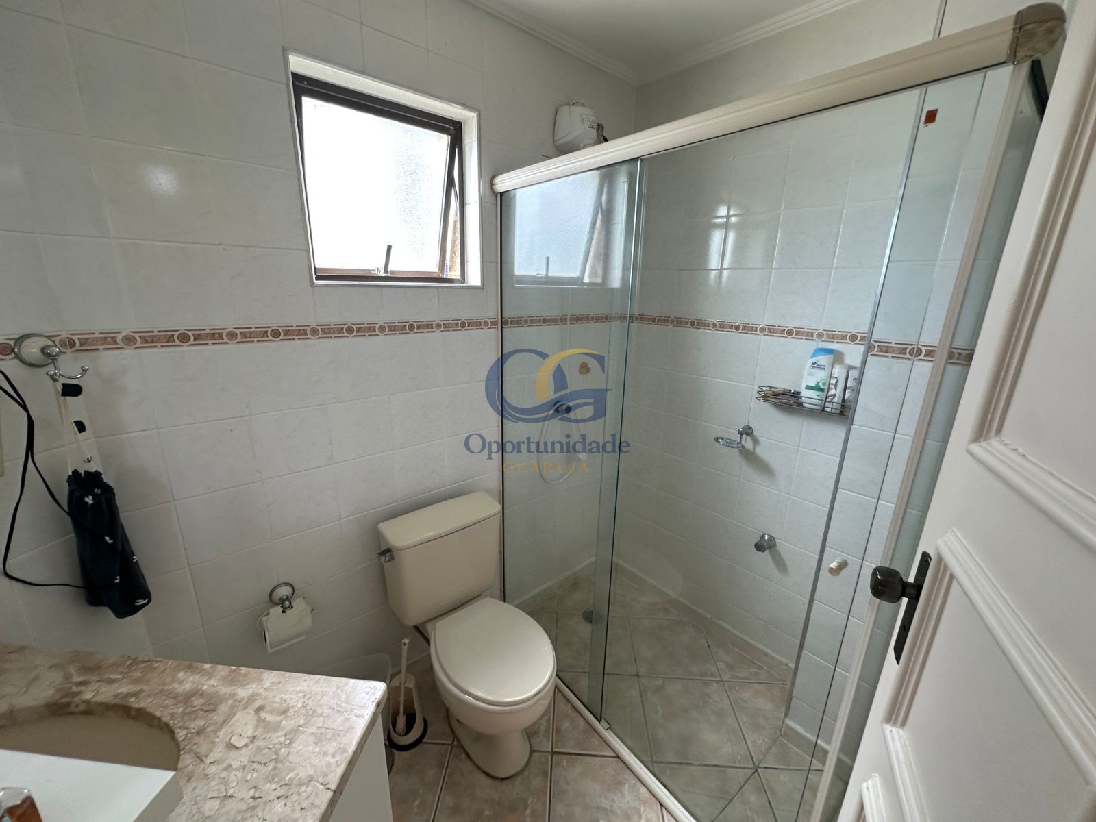 Apartamento na Praia da Enseada, Guarujá - SP