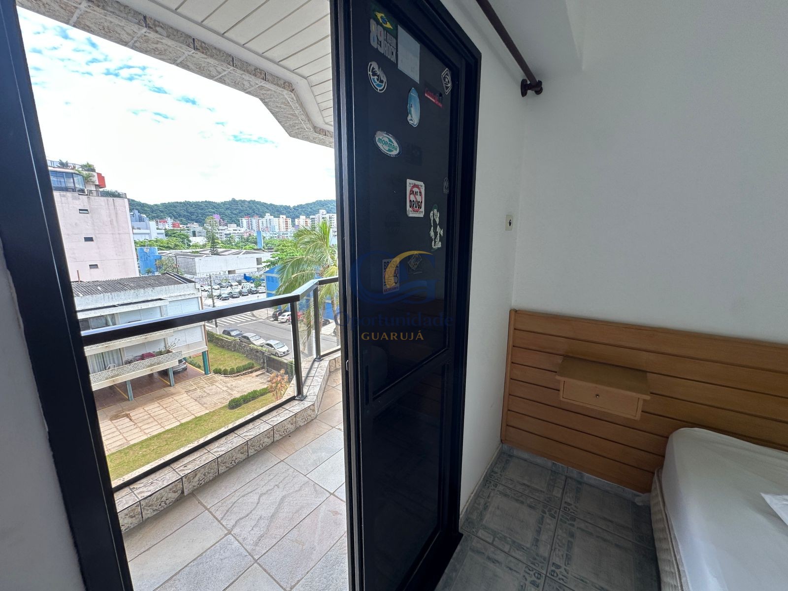 Apartamento na Praia da Enseada, Guarujá - SP