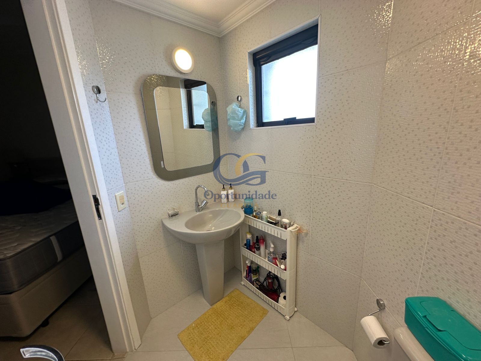 Apartamento na Praia da Enseada, Guarujá - SP