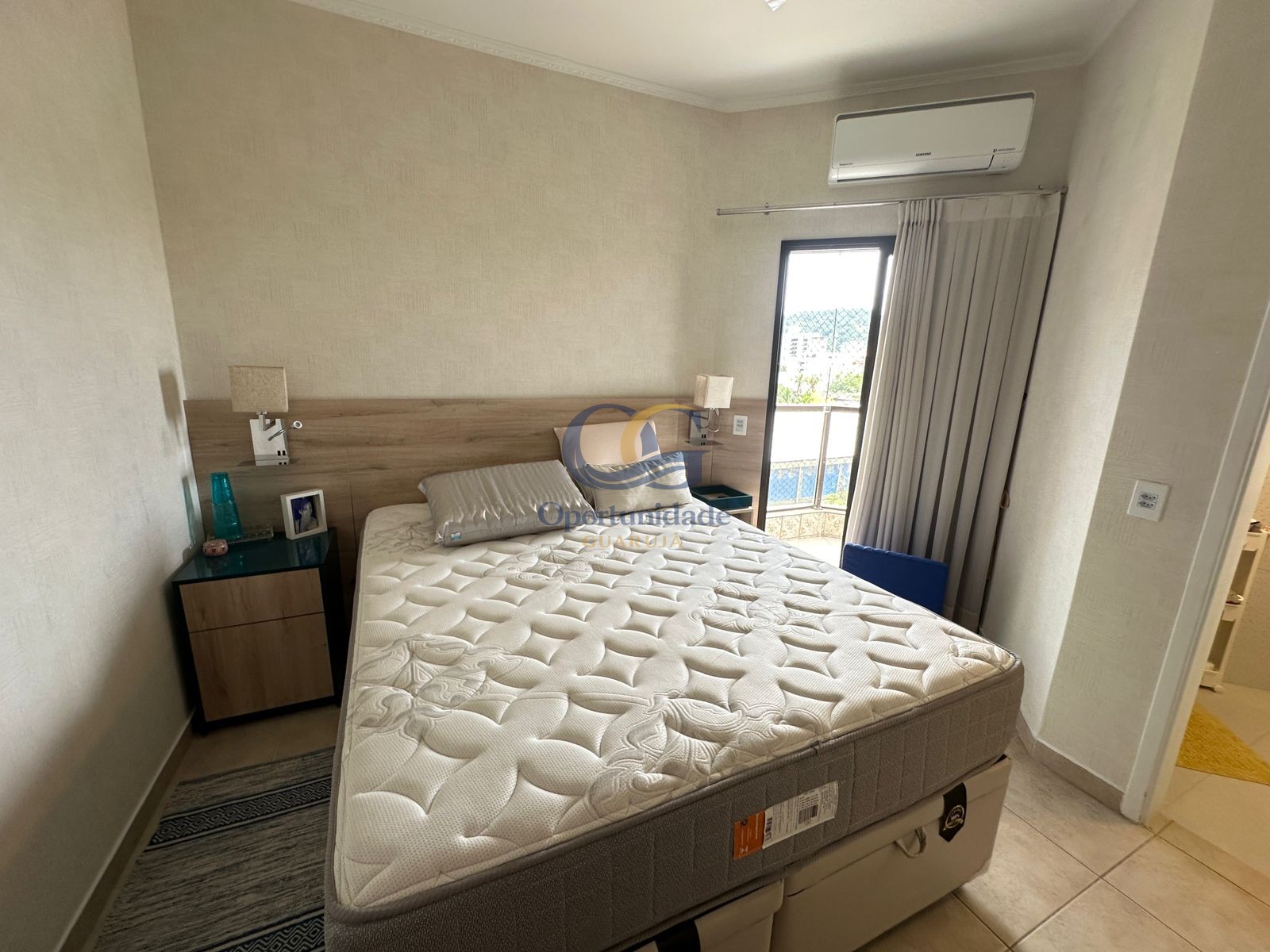 Apartamento na Praia da Enseada, Guarujá - SP
