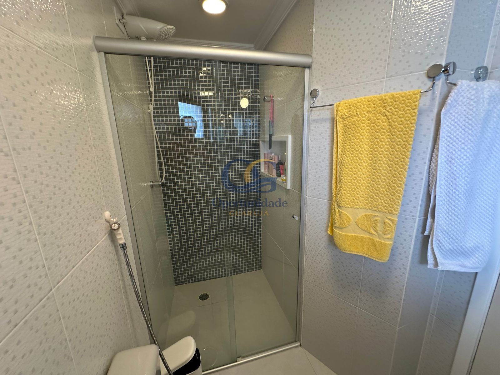 Apartamento na Praia da Enseada, Guarujá - SP