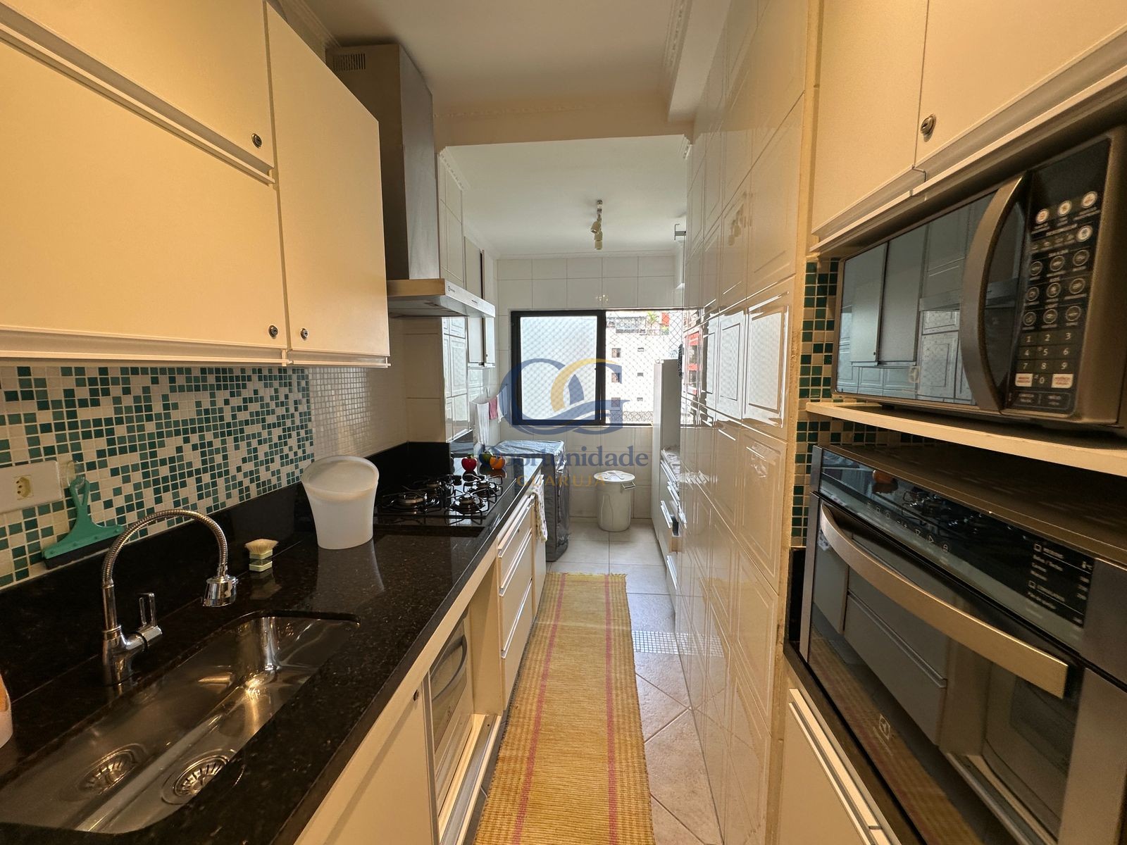 Apartamento na Praia da Enseada, Guarujá - SP