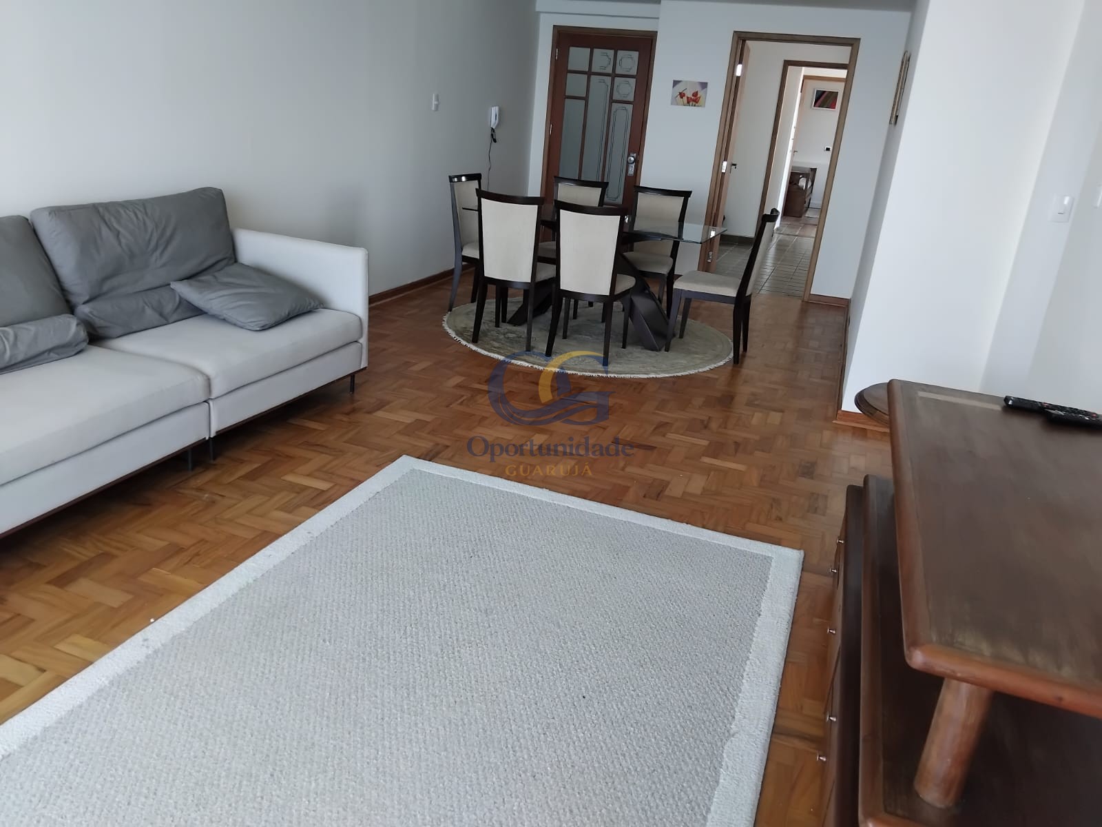 Apartamento Frente ao Mar nas Pitangueiras, Guarujá - SP