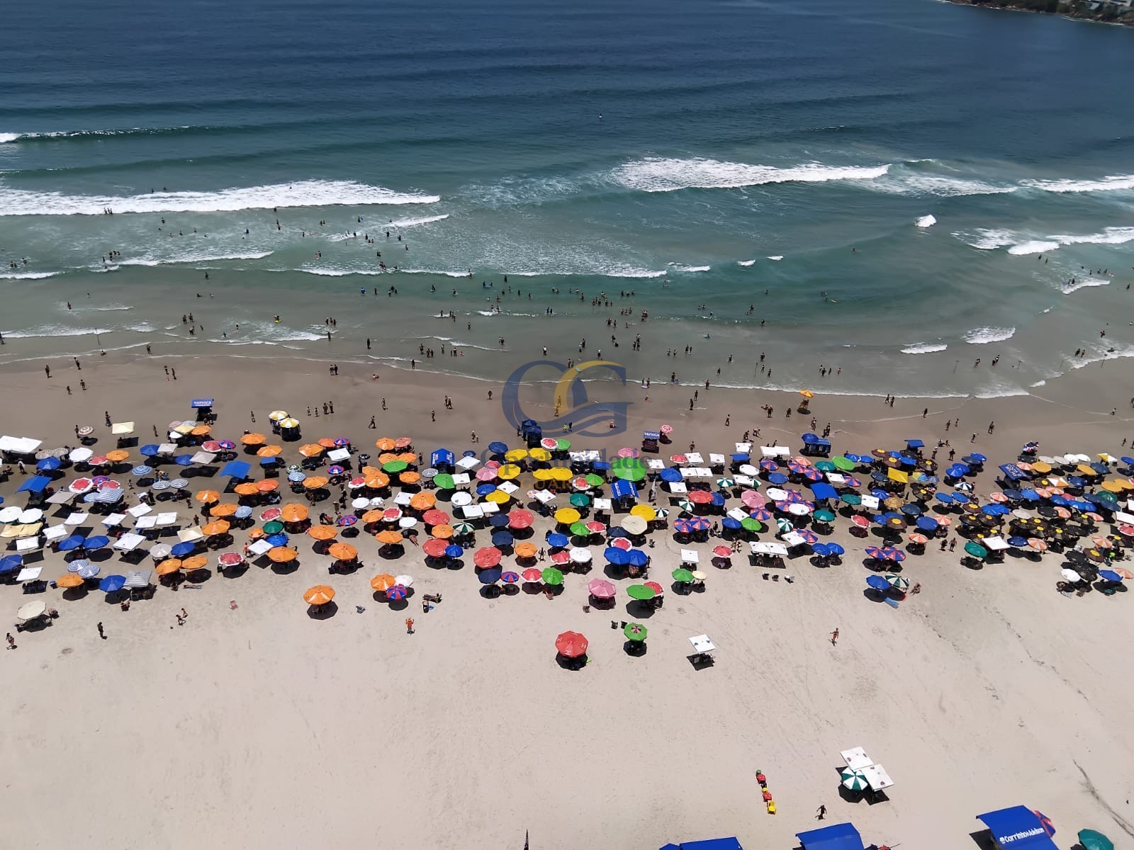 Apartamento Frente ao Mar nas Pitangueiras, Guarujá - SP