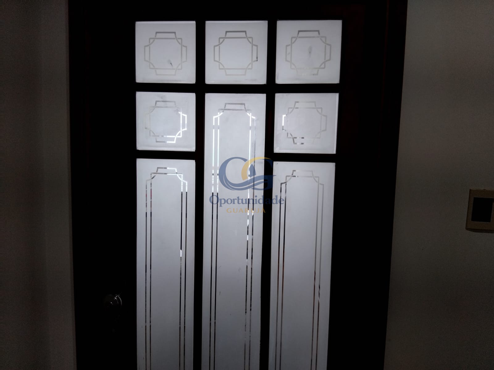 Apartamento Frente ao Mar nas Pitangueiras, Guarujá - SP