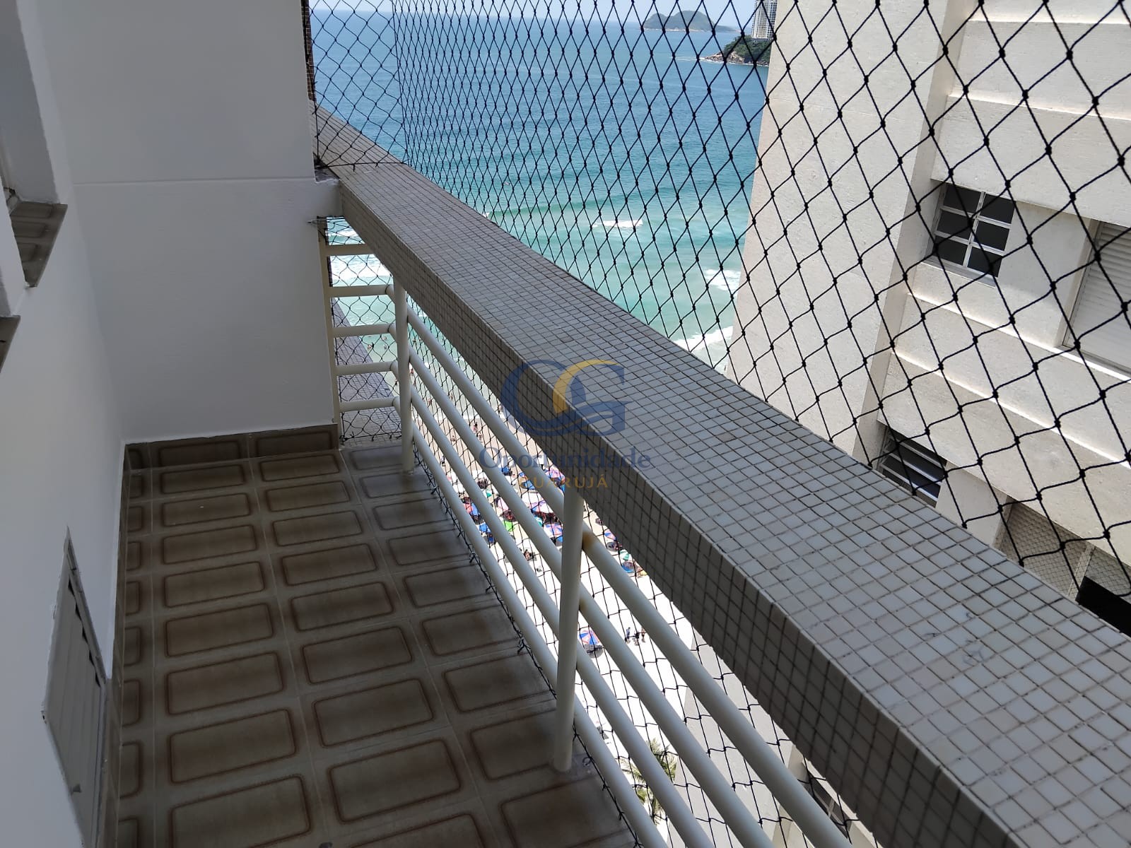 Apartamento Frente ao Mar nas Pitangueiras, Guarujá - SP
