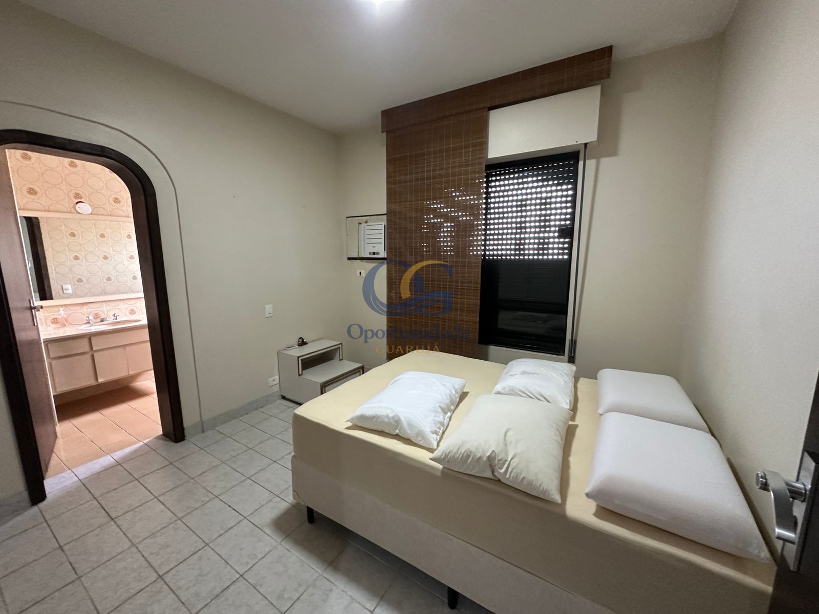 Apartamento Frente ao Mar, Praia Pitangueiras, Guarujá - SP