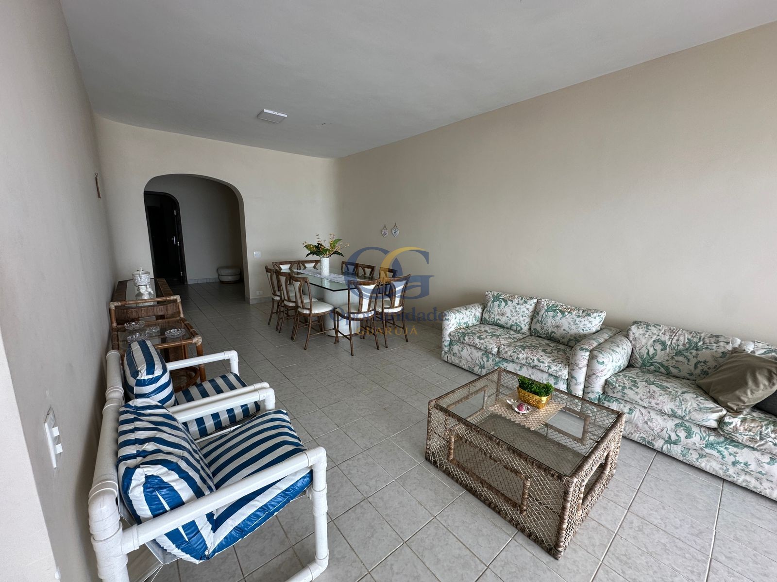 Apartamento Frente ao Mar, Praia Pitangueiras, Guarujá - SP