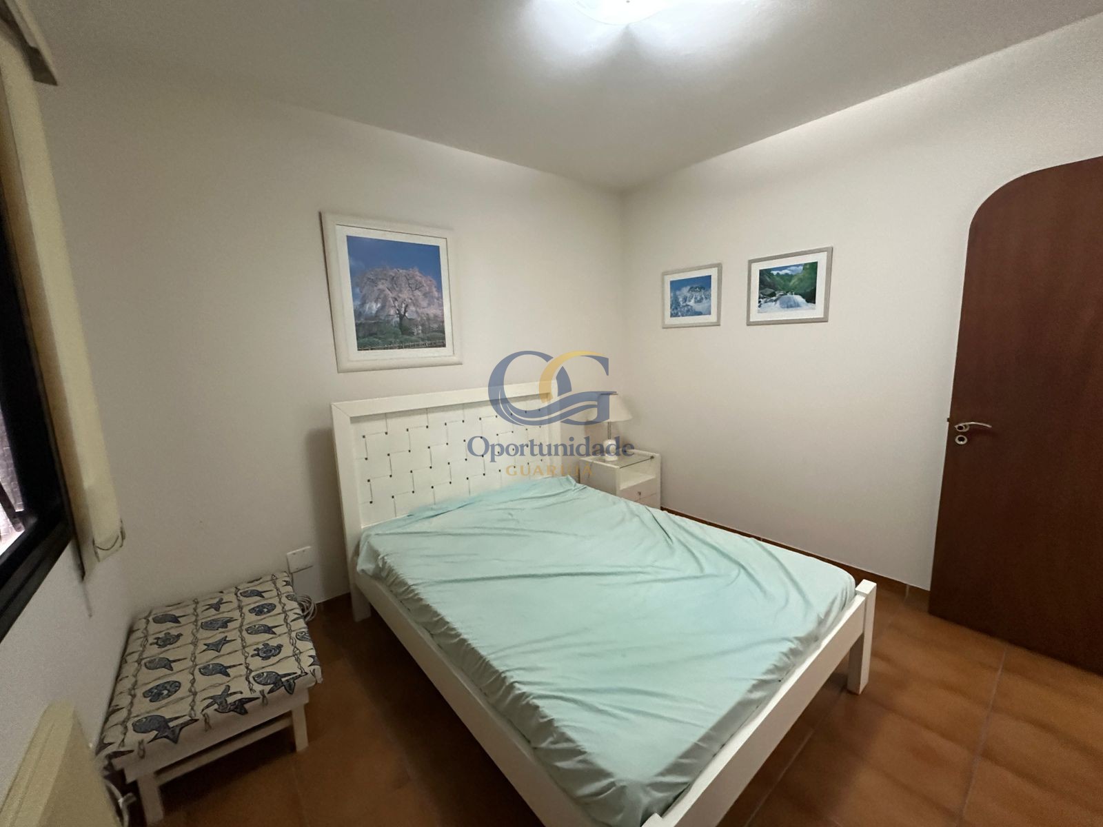 Apartamento na Praia das Pitangueiras, Guarujá - SP