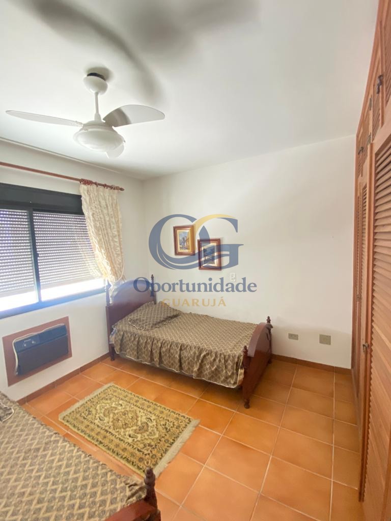 Apartamento na Praia das Pitangueiras, Guarujá - SP