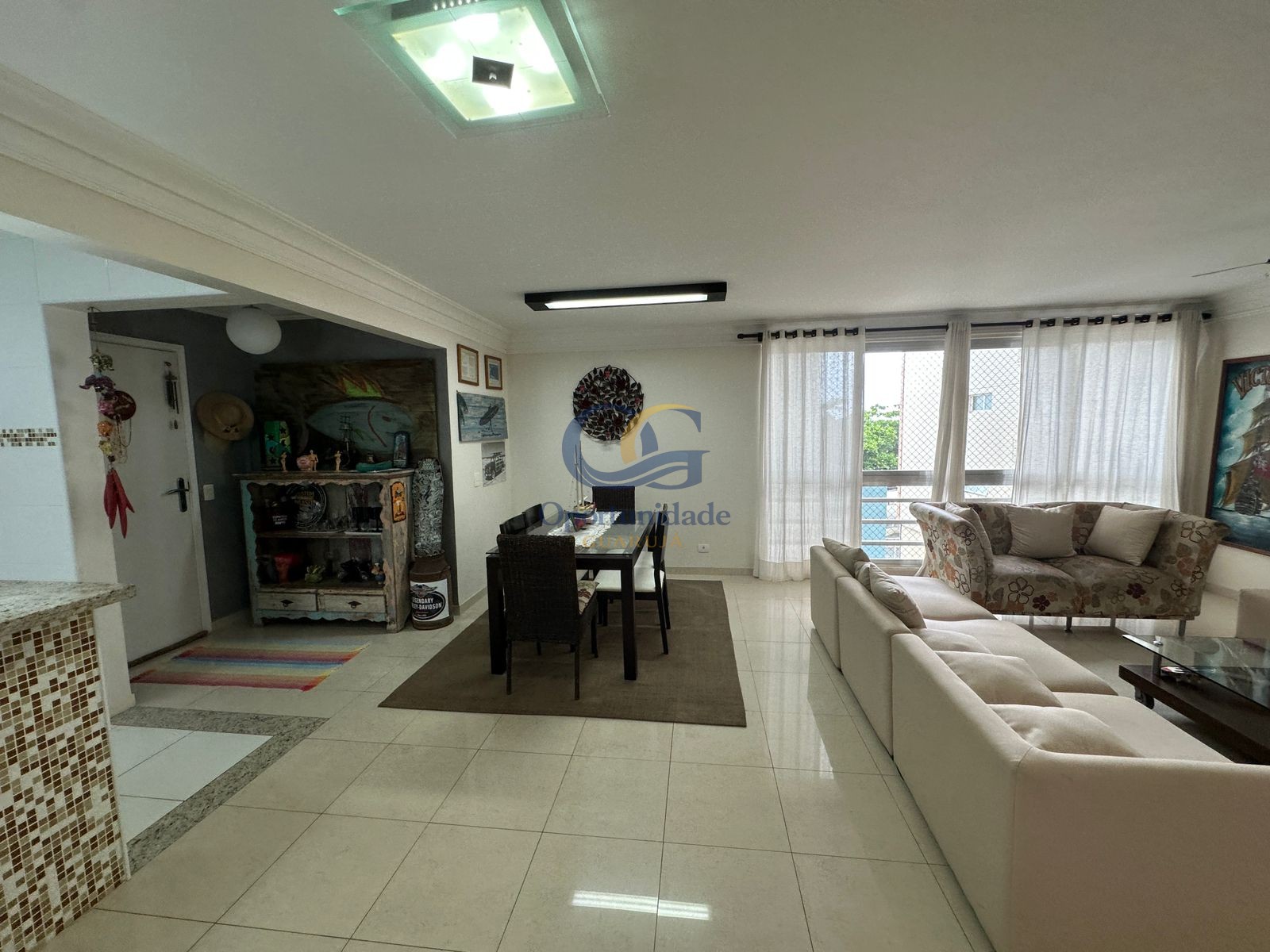 Apartamento Frente ao Mar, Pitangueiras, Guarujá - SP