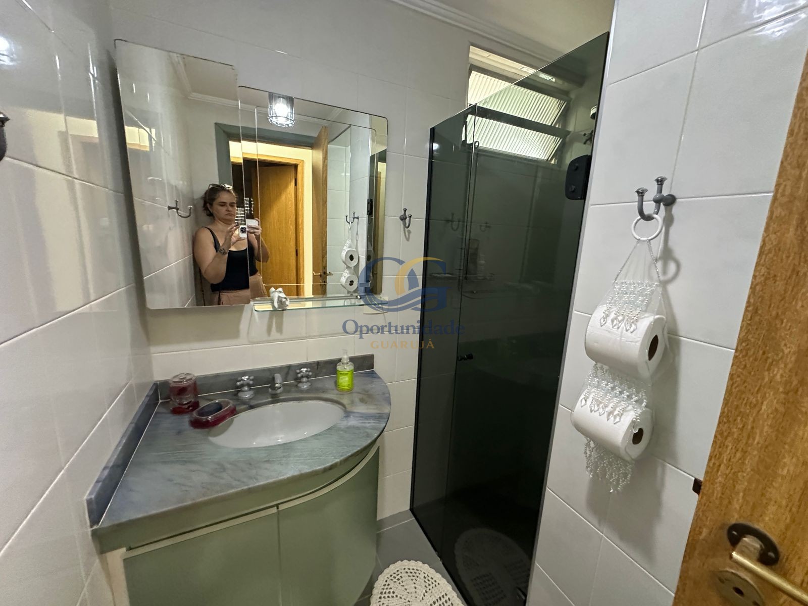 Apartamento Frente ao Mar, Praia Pitangueiras, Guarujá - SP