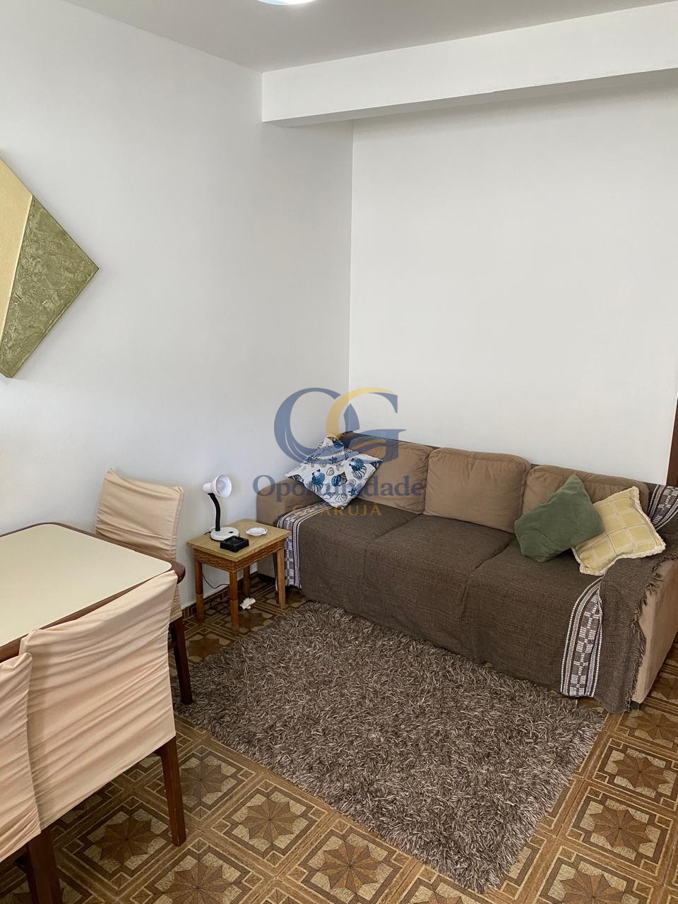 Apartamento na Praia das Pitangueiras, Guarujá - SP