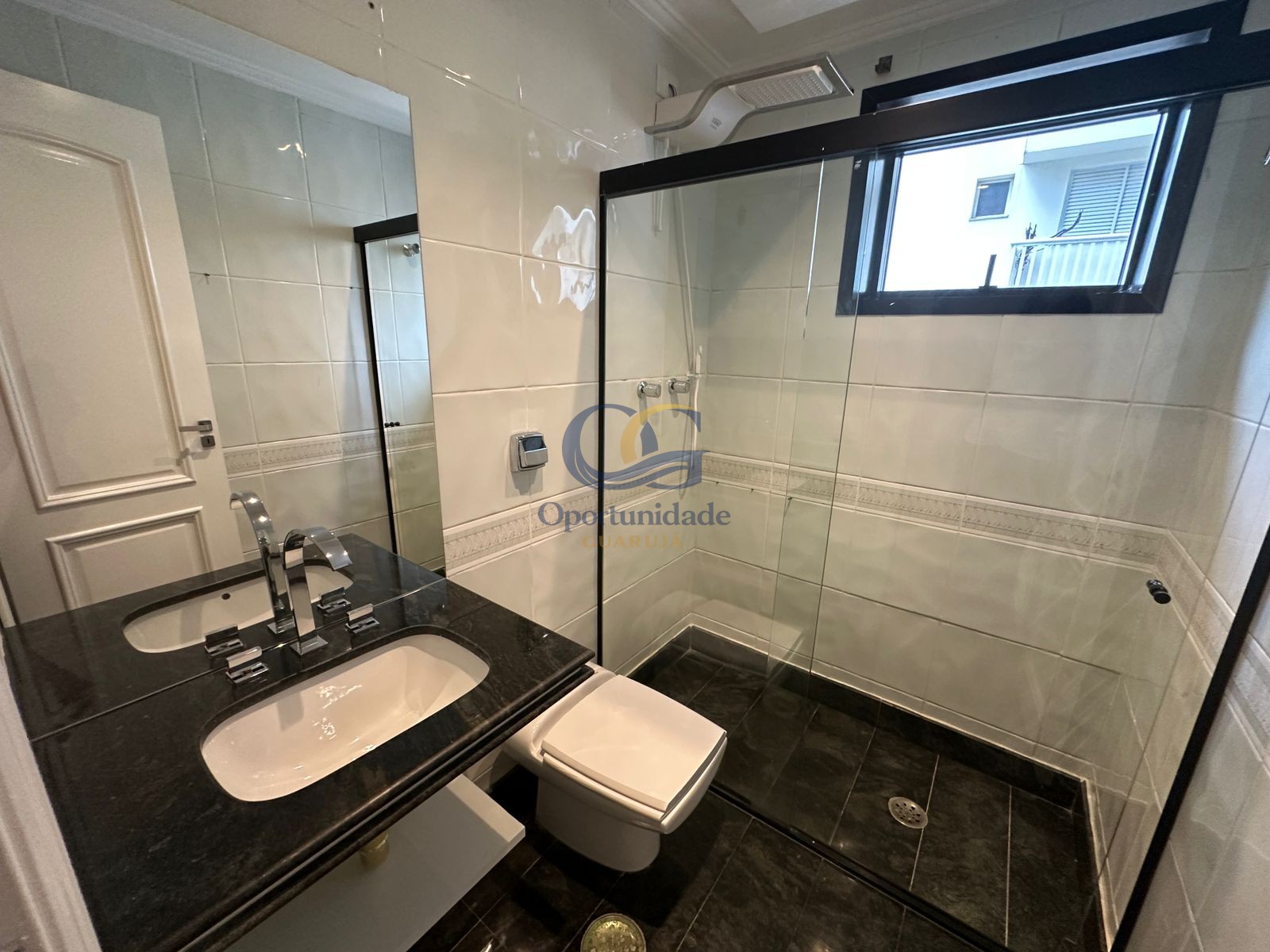 Apartamento Duplex na Praia das Pitangueiras, Guarujá - SP
